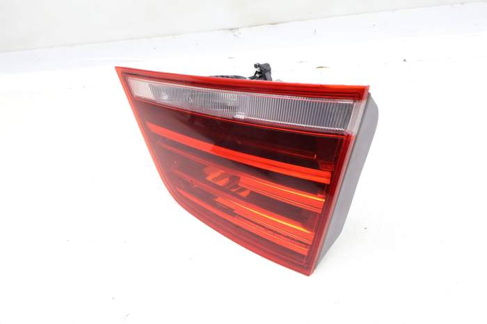 Inner Tail Light / Lamp 63217217310 main product photo