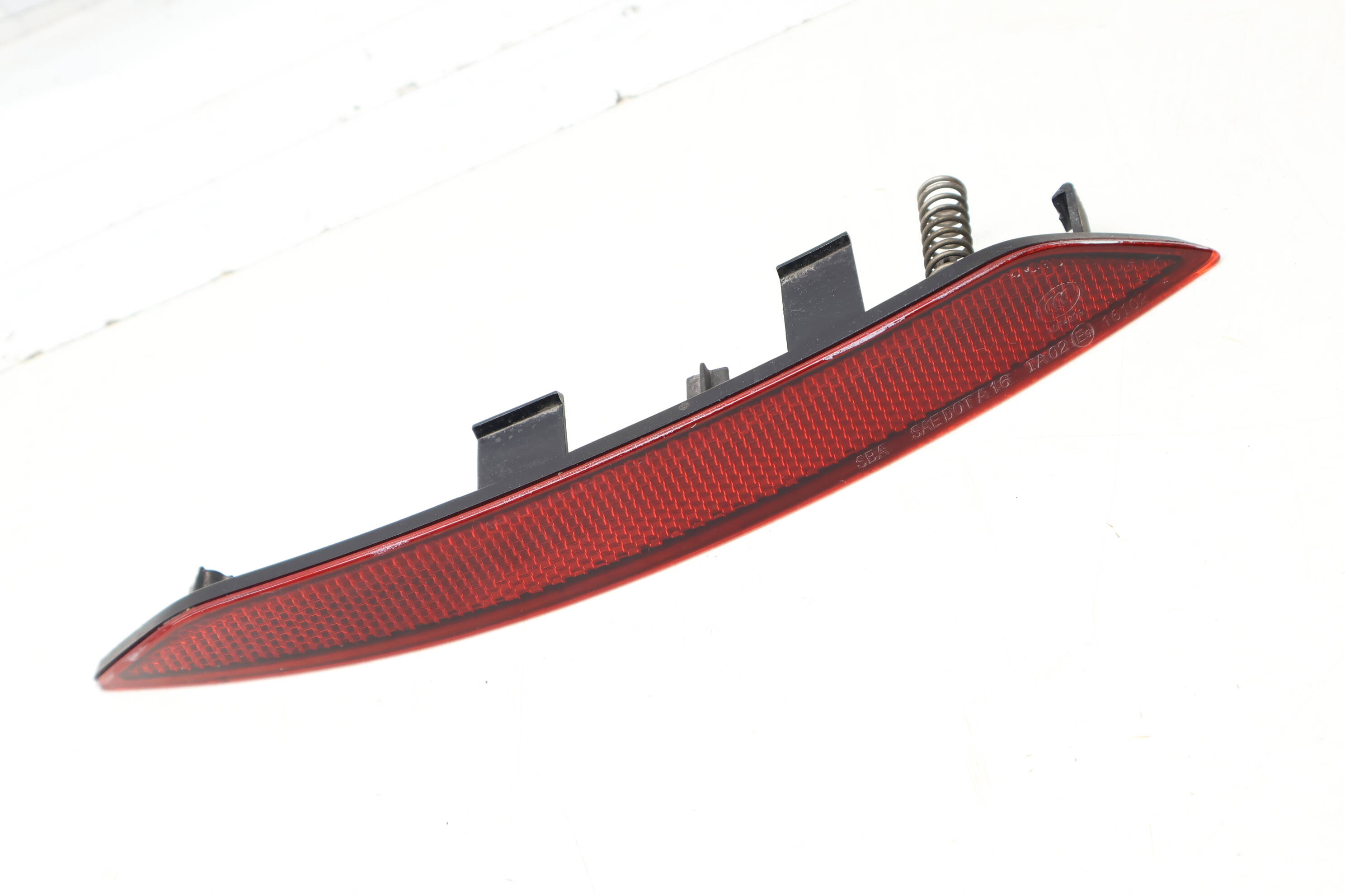 Bumper Reflector 8W6945105B