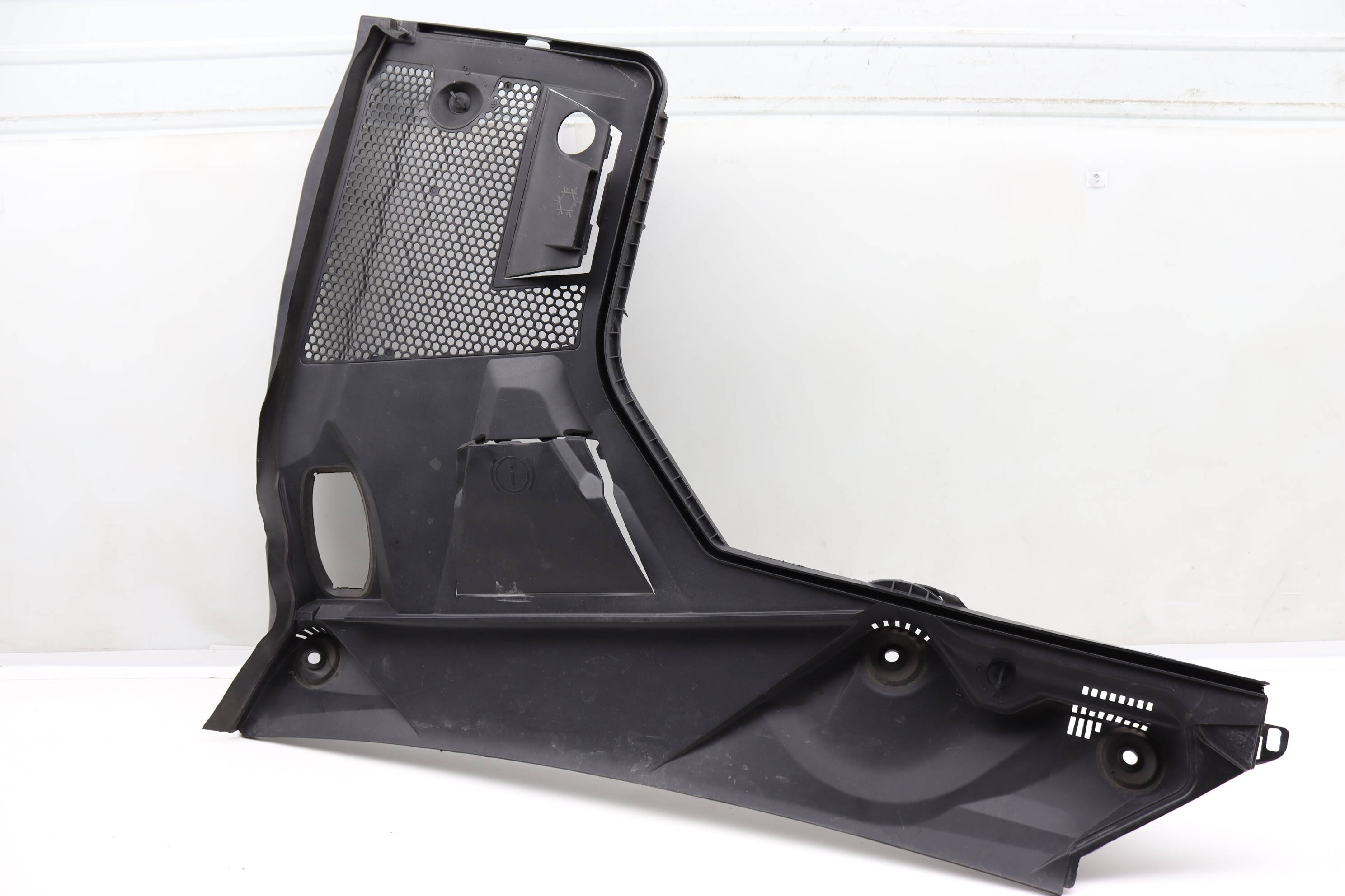 Engine Bay Cowl Cover 2058308902