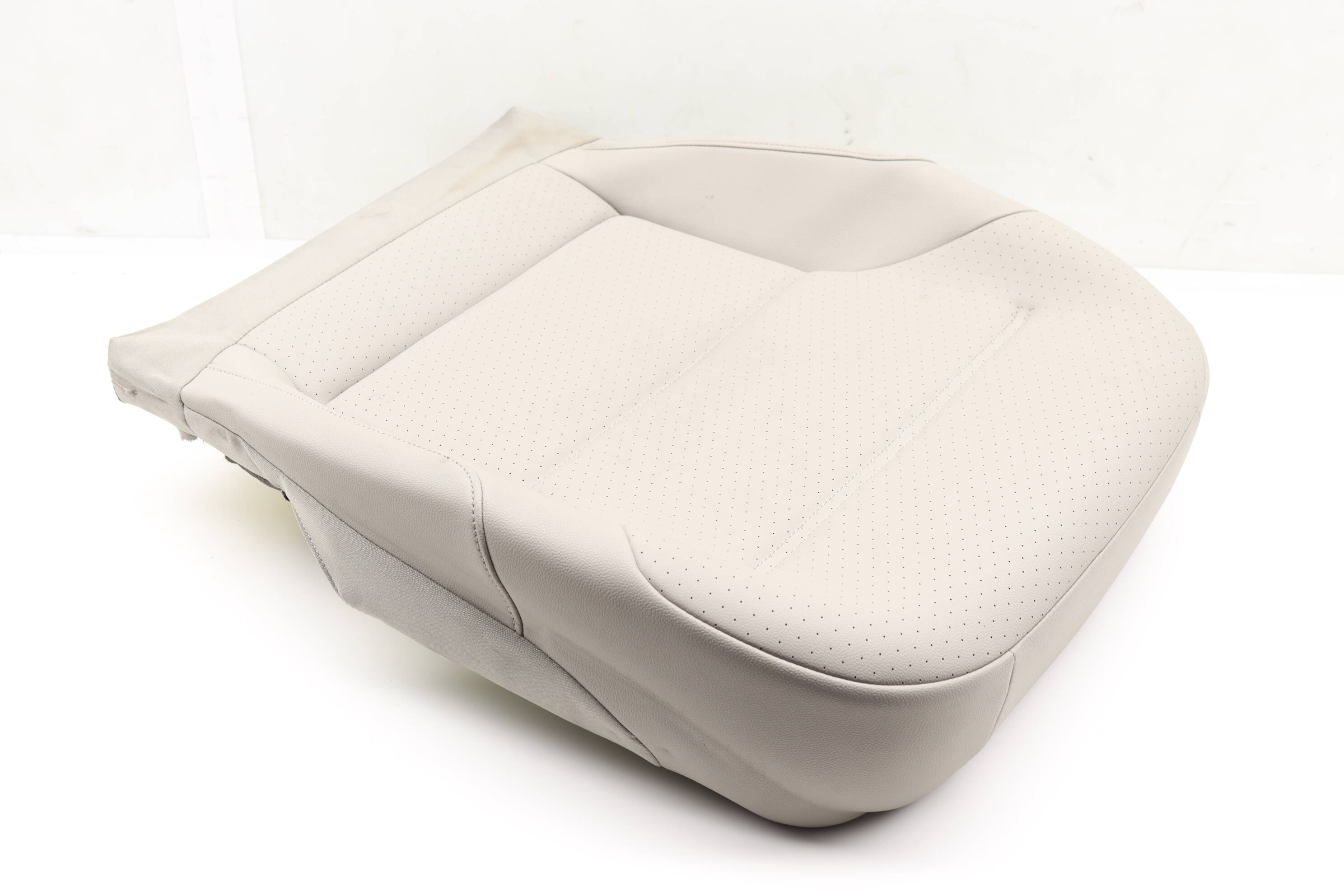 Lower Seat Bottom Cushion 5GM881406T