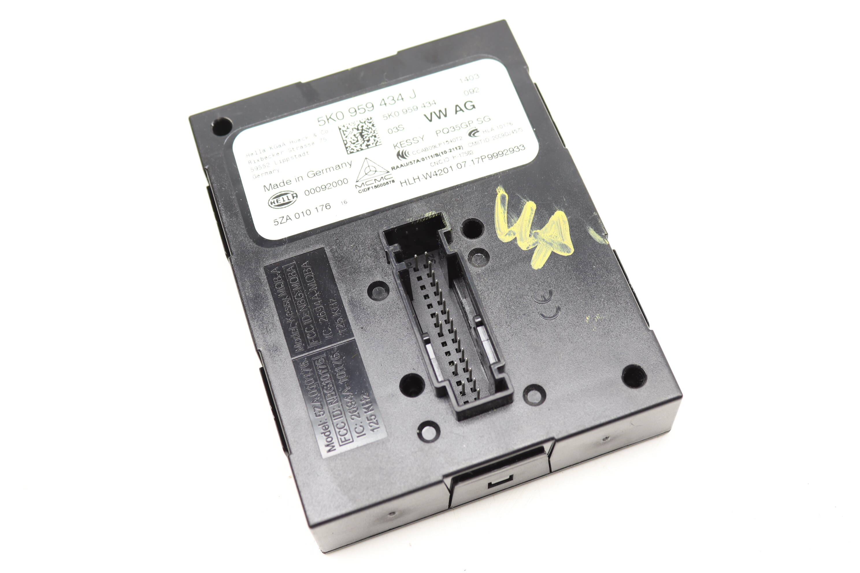 Keyless Entry / Start Authorization / Kessy Module 5K0959434J