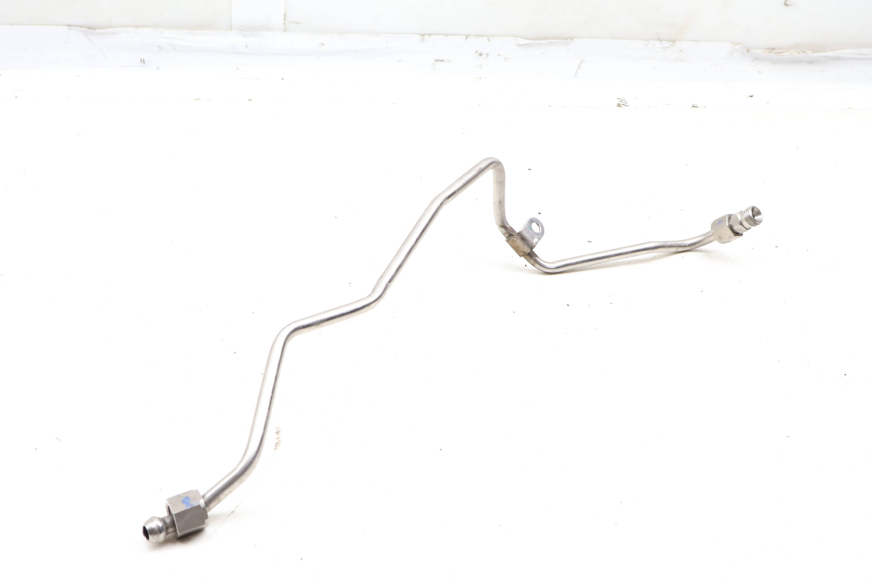 Fuel Line / Pipe 94811023523