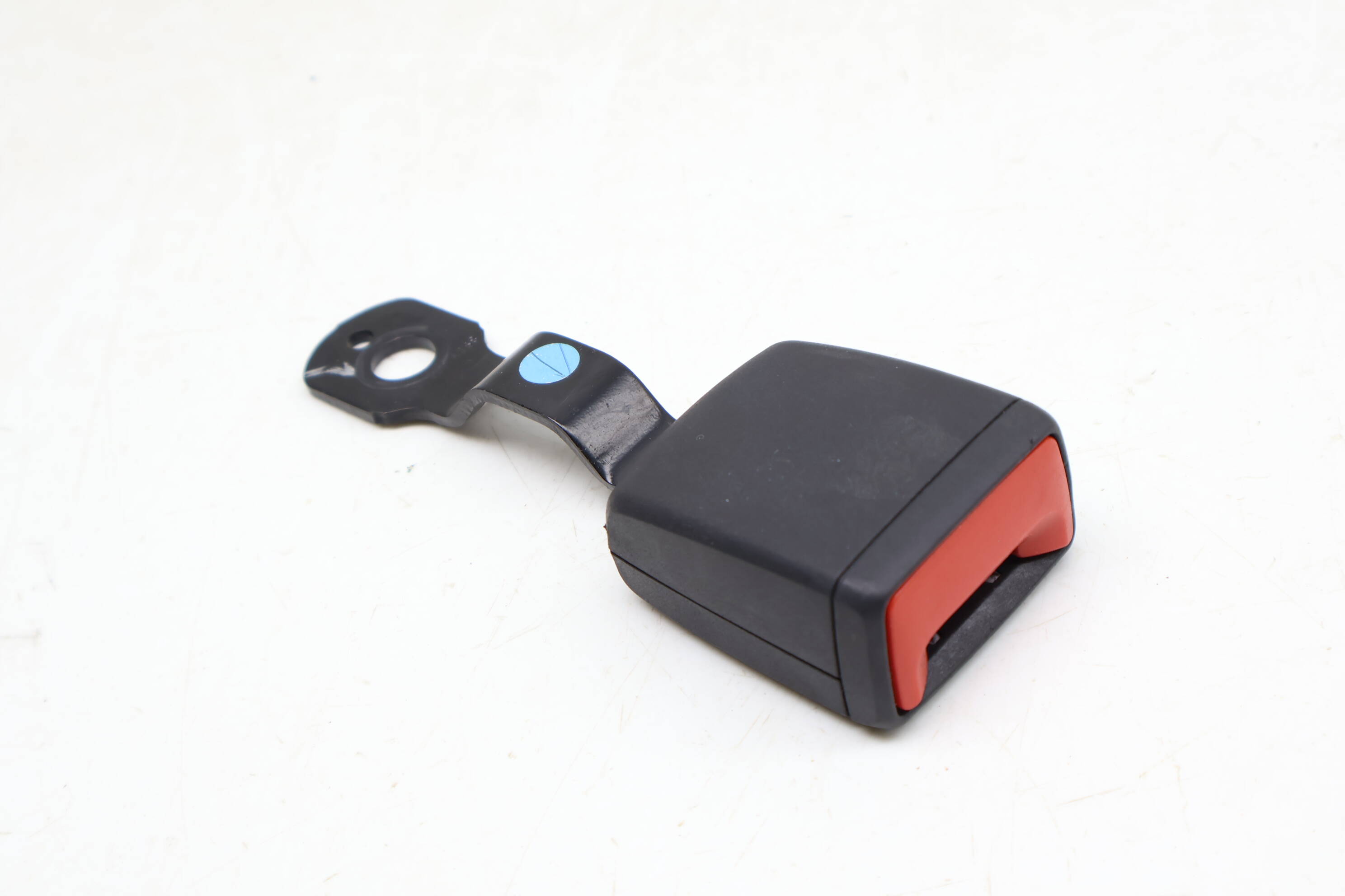 Seat Belt Buckle / Receiver (2Nd Row) 3CN857739