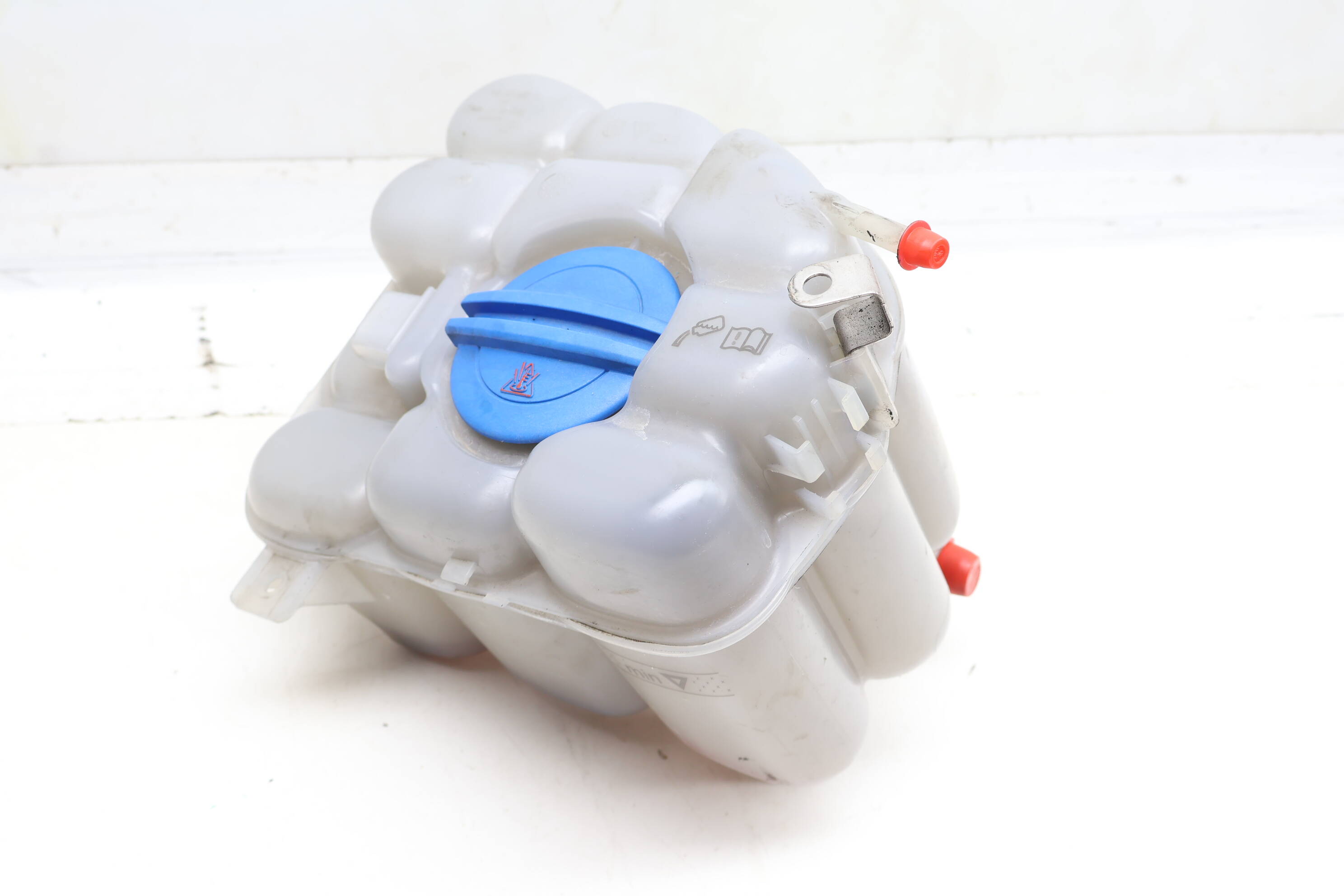 Coolant Reservoir / Tank / Bottle 7P0121407B 95810615102