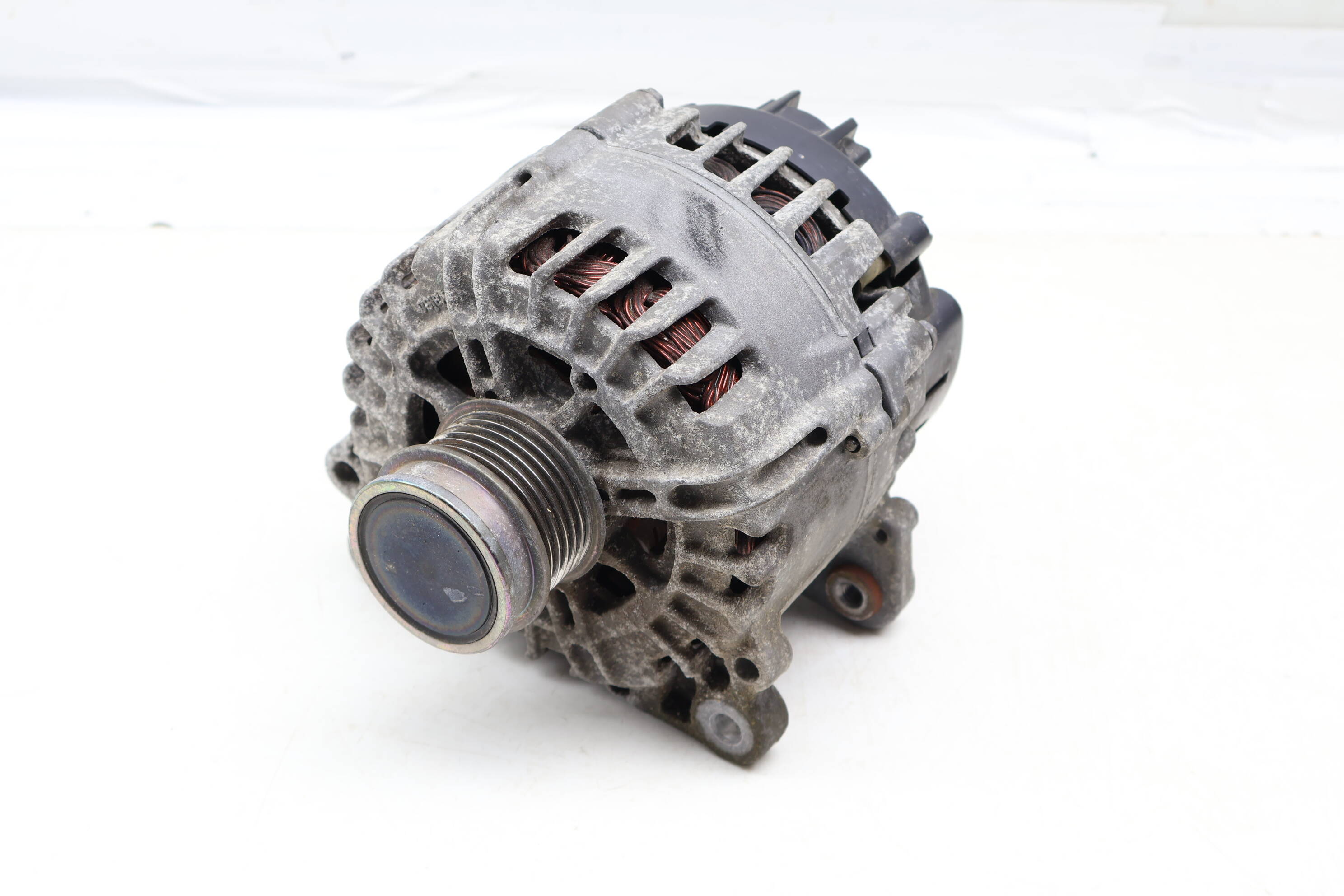 Alternator / Generator (140 Amp) 05E903026K