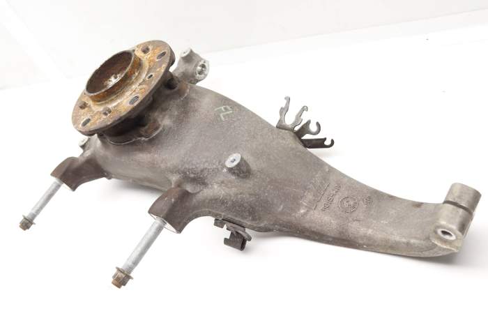 Spindle Knuckle W/ Wheel Bearing 31212284053 main product photo