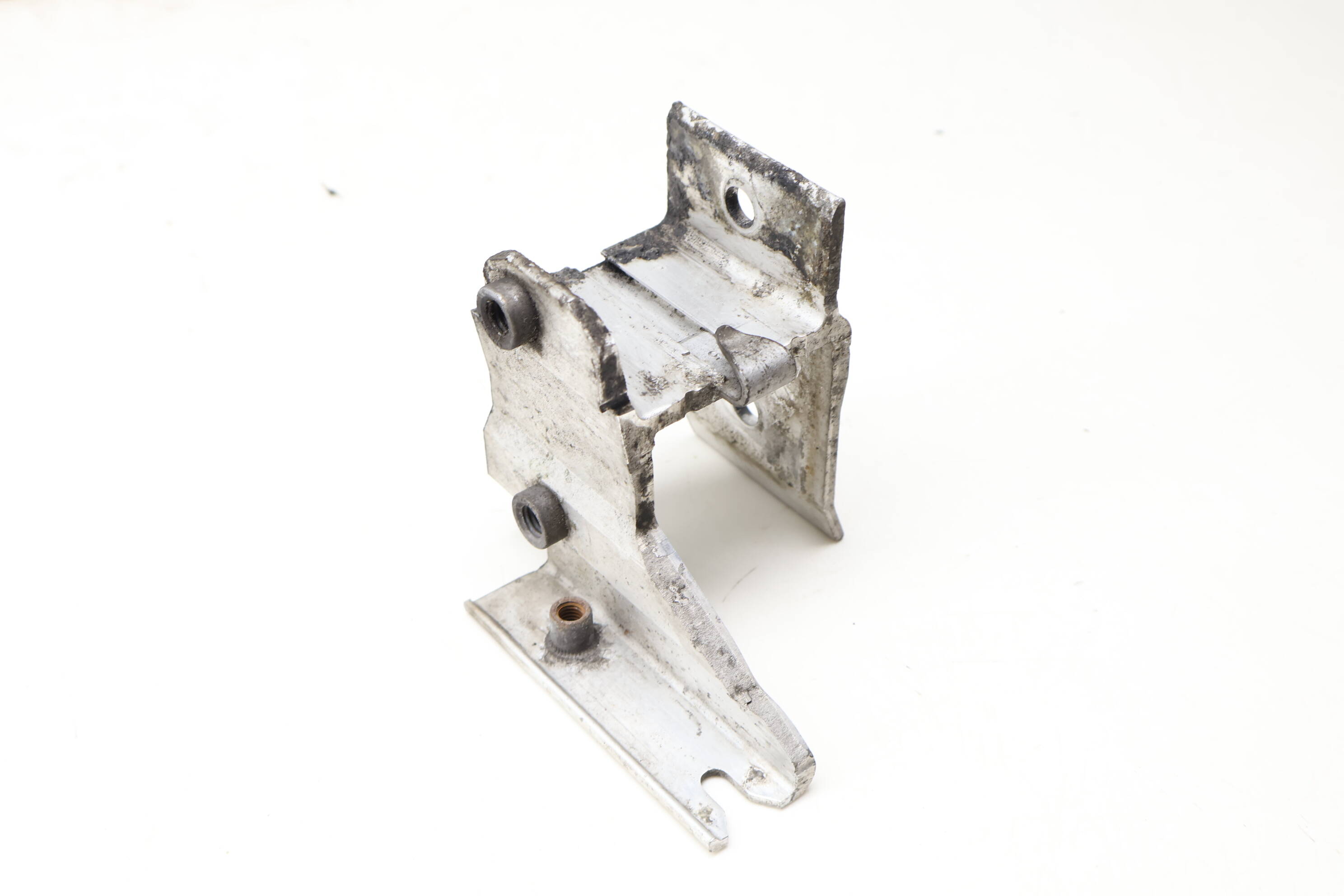 Axle&#x20;Support&#x20;Bracket&#x20;51647245795