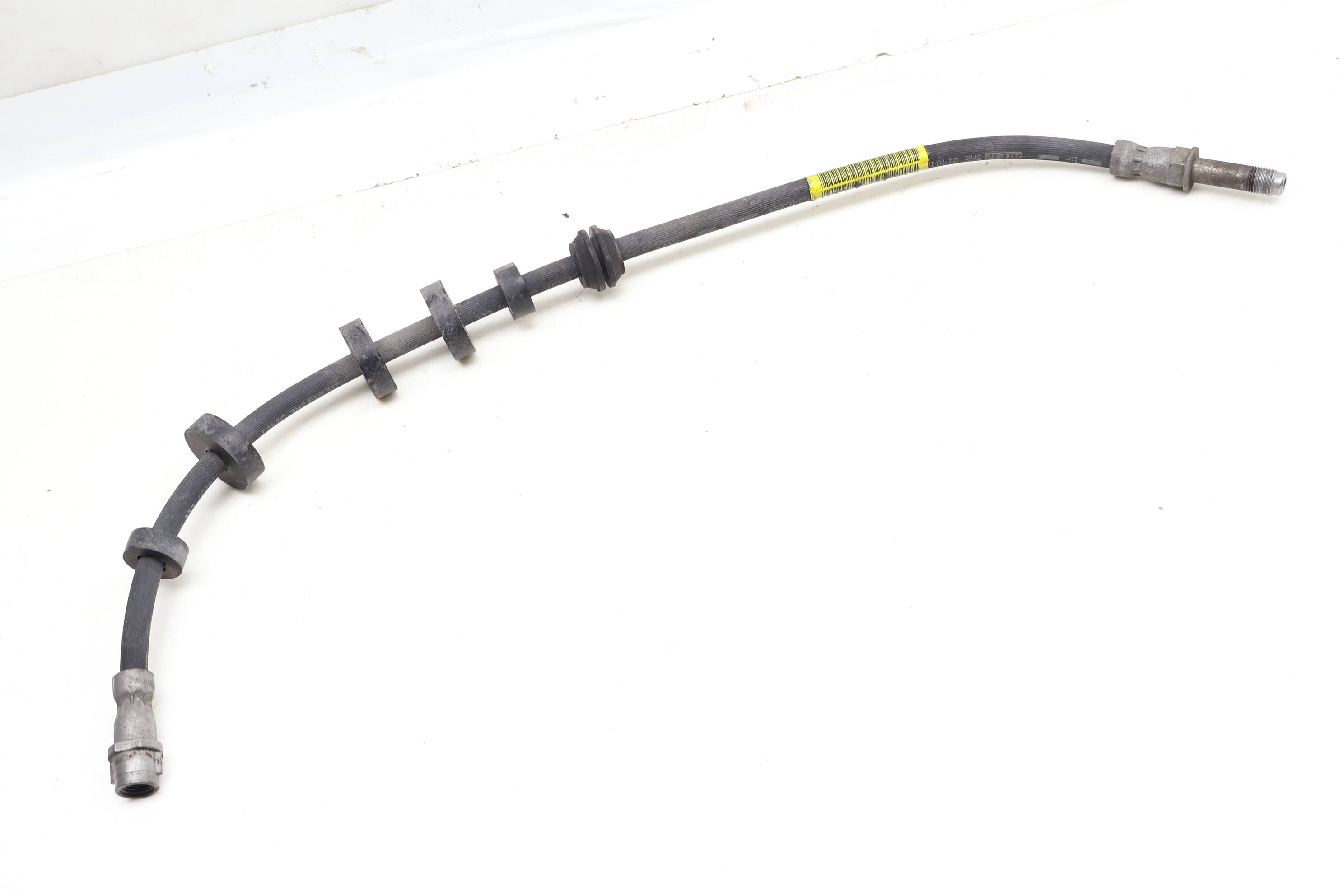 Brake&#x20;Hose&#x20;&#x2F;&#x20;Line&#x20;95B611701B