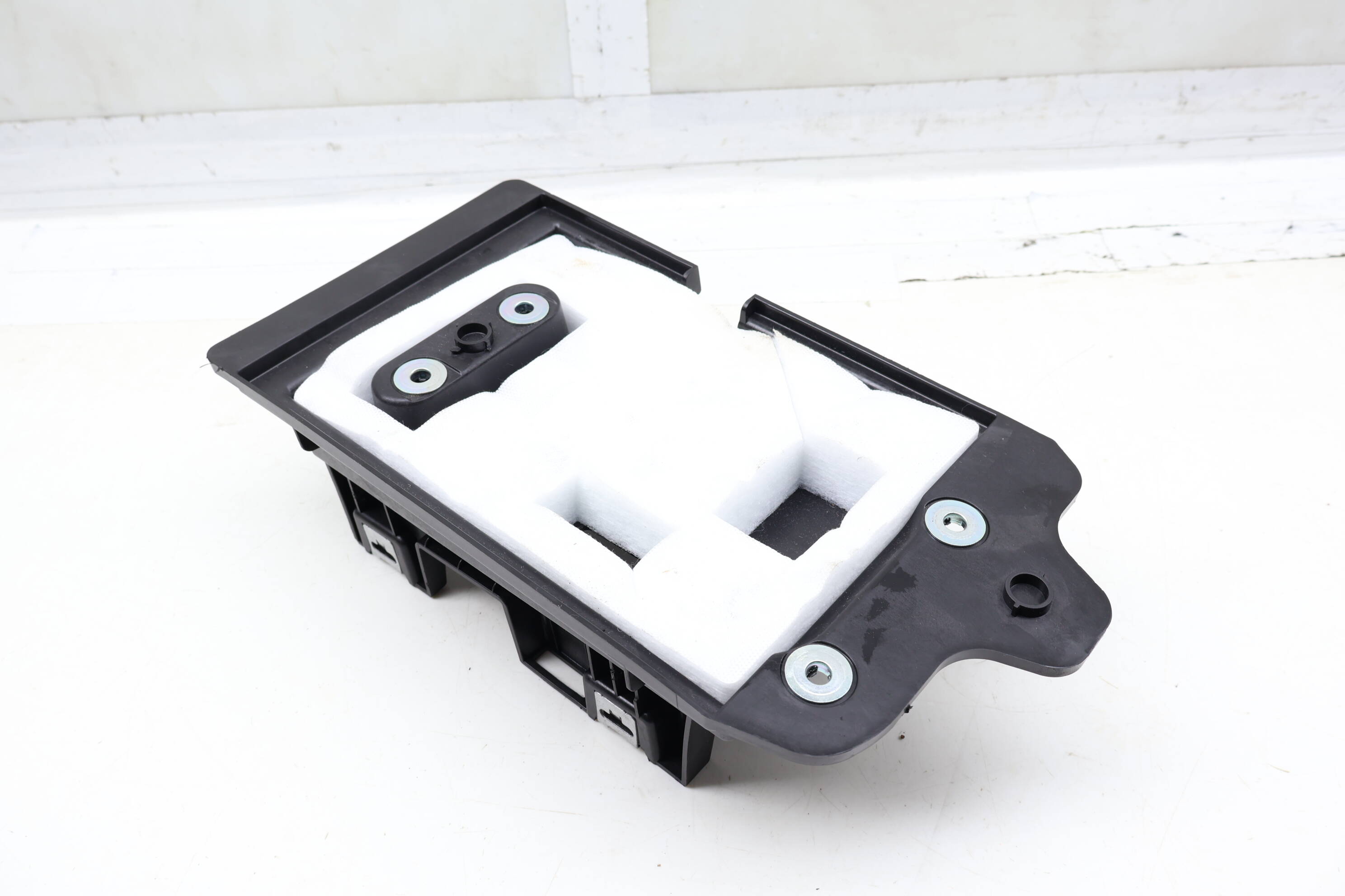Center Console Mount Bracket 3CN863233B