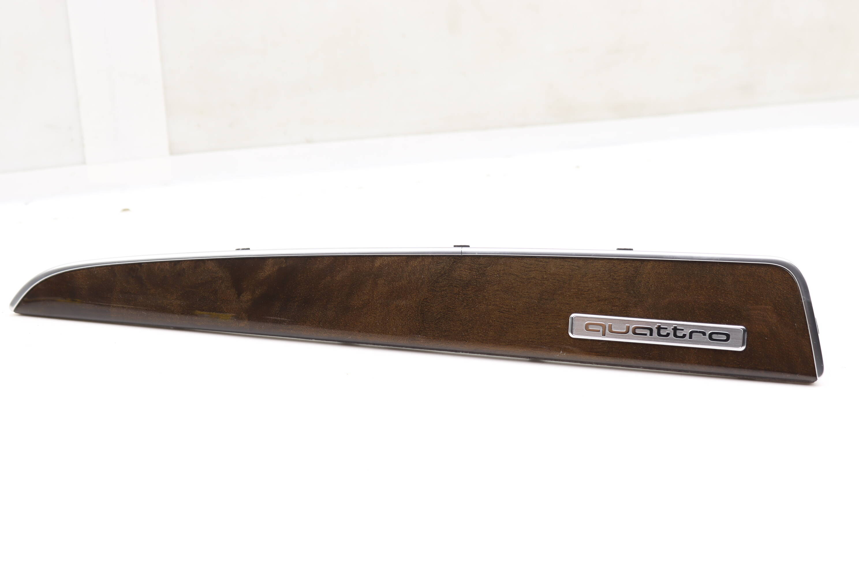 Dash Panel Trim 8R1853190BL