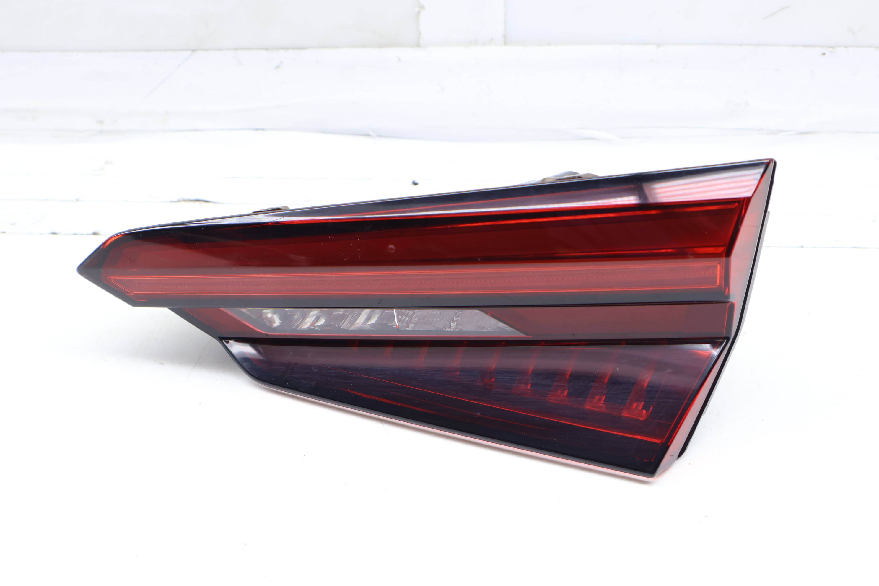 Inner Led Tail Light / Lamp 8W6945094F