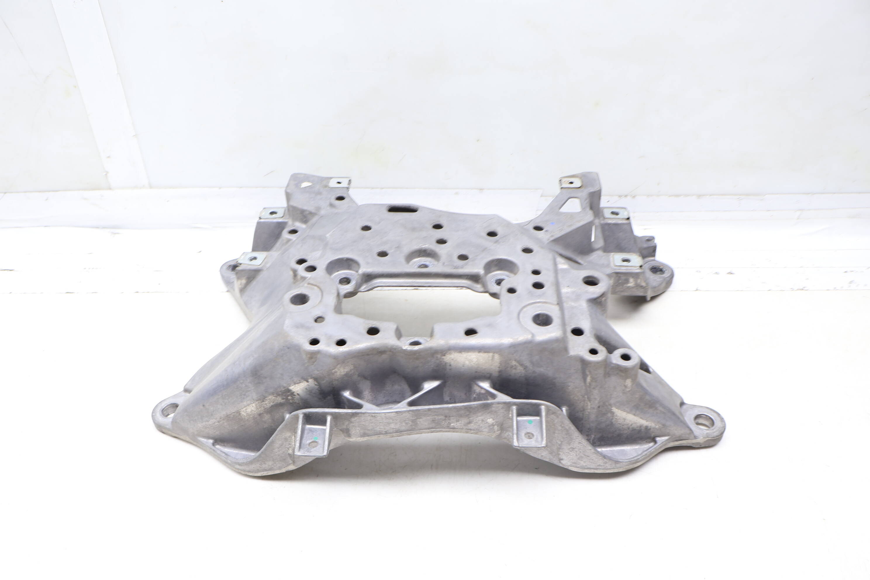 Transmission Mount Bracket / Crossmember 4M0399262C