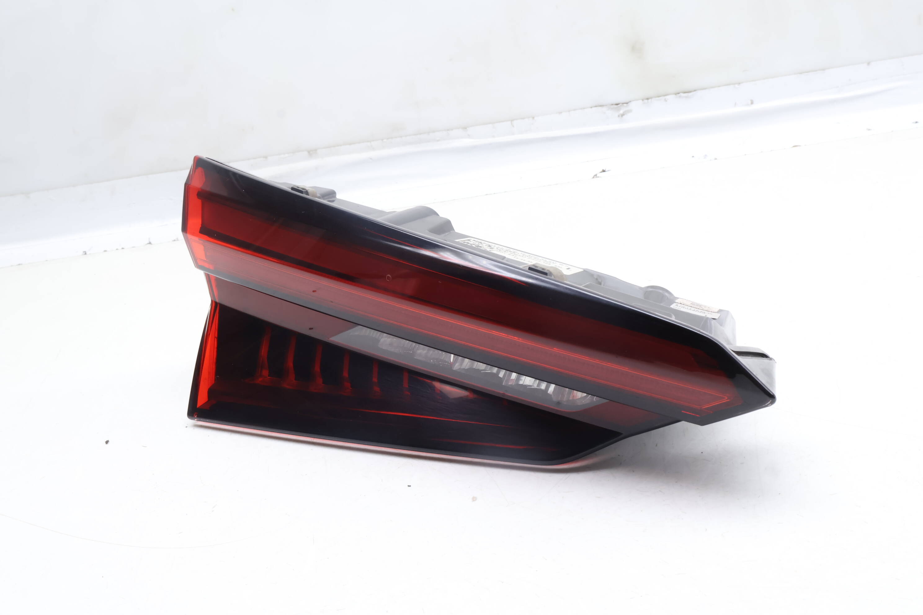 Inner Led Tail Light / Lamp 8W6945093F