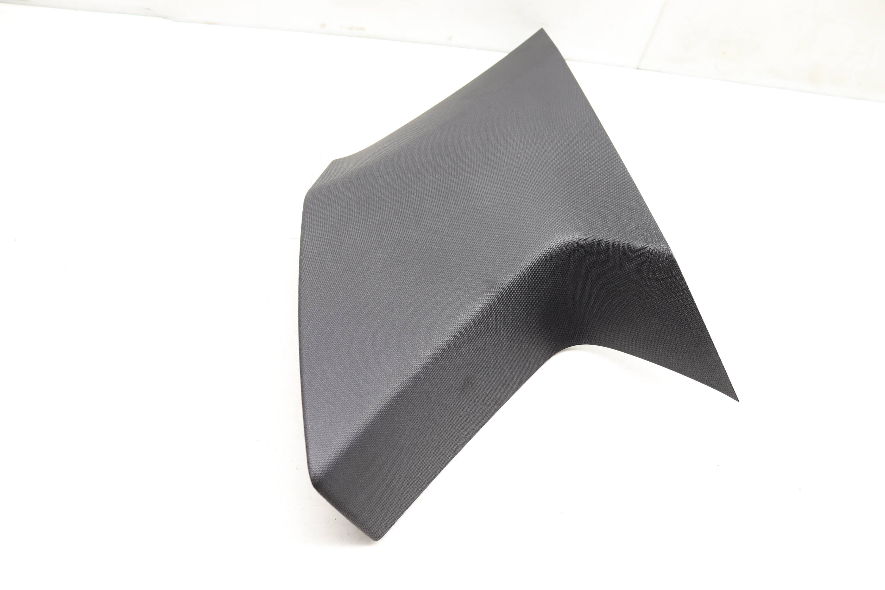 Upper D Pillar Trim / Cover 51438058600