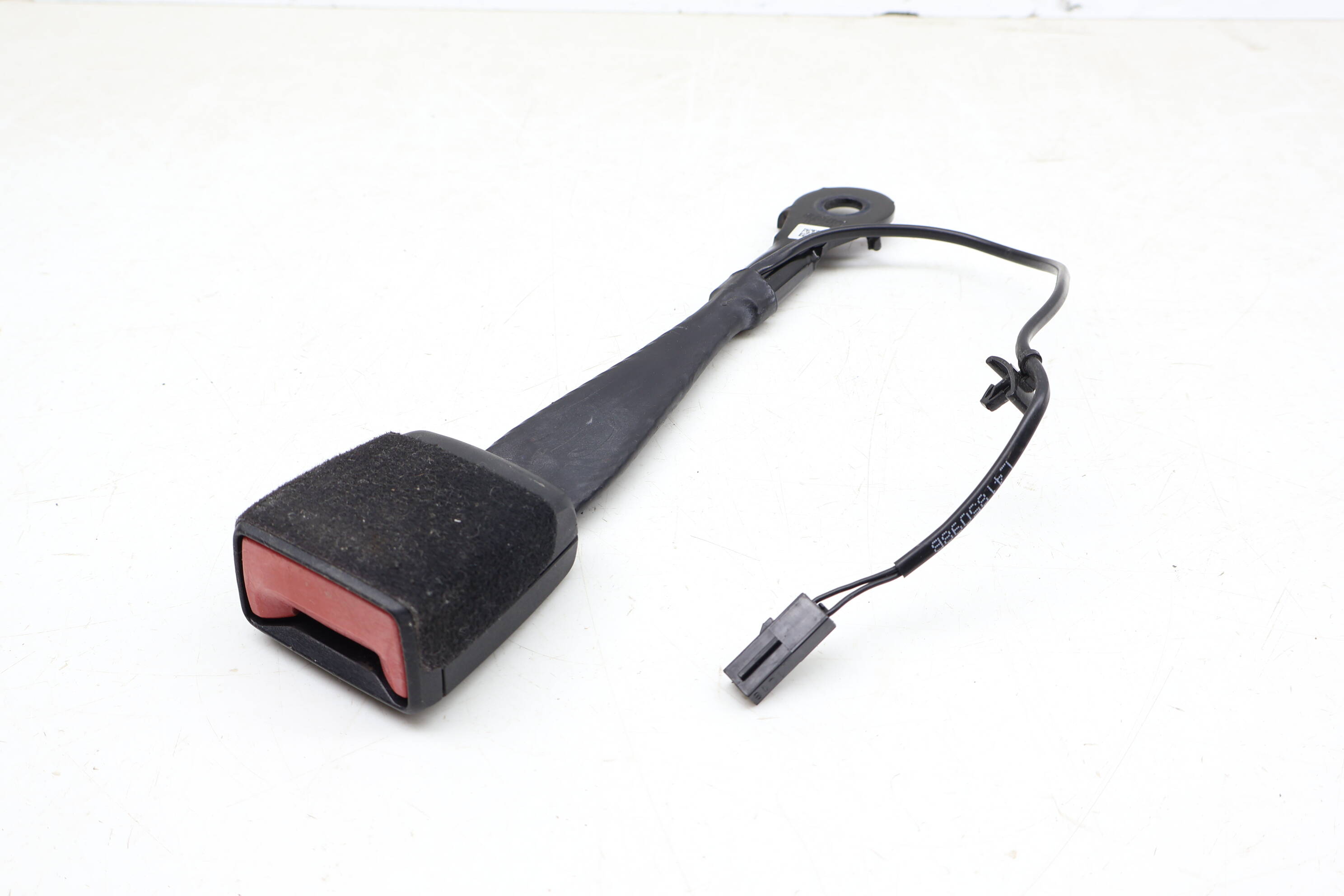 Seat Belt Buckle / Receiver 8W0857755A
