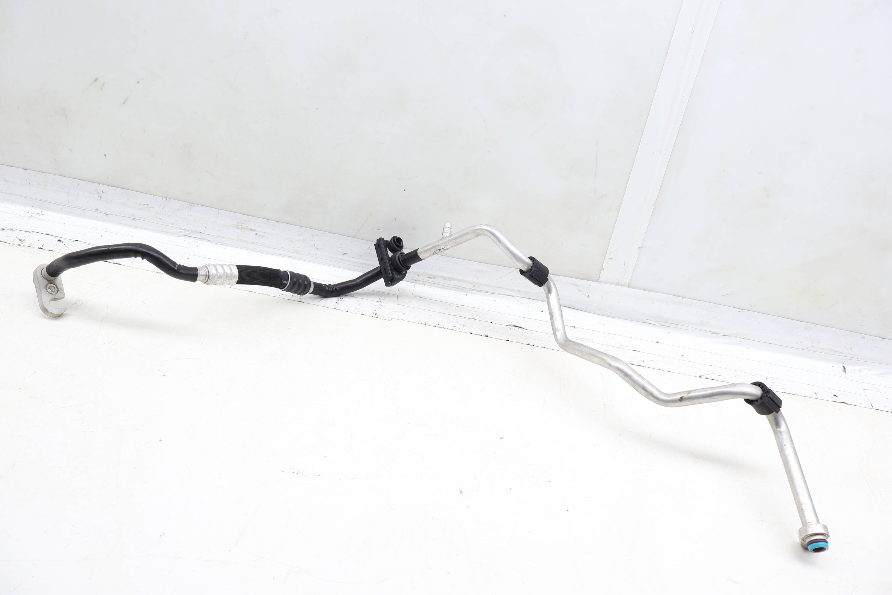 Upper Low Pressure Ac Line / Hose / Pipe 4F0260740B