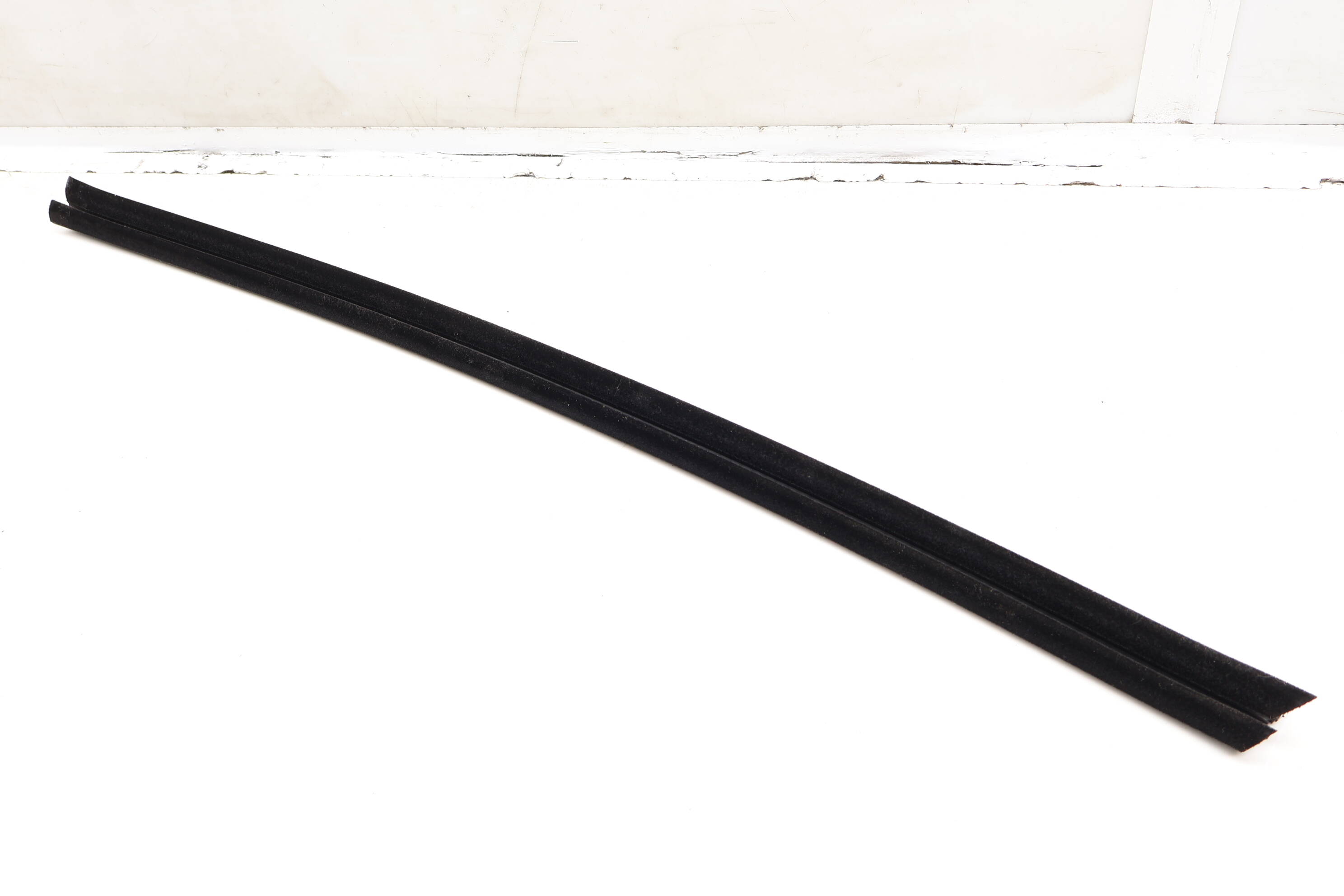 Inner Door / Window Slot Seal 8V5837479