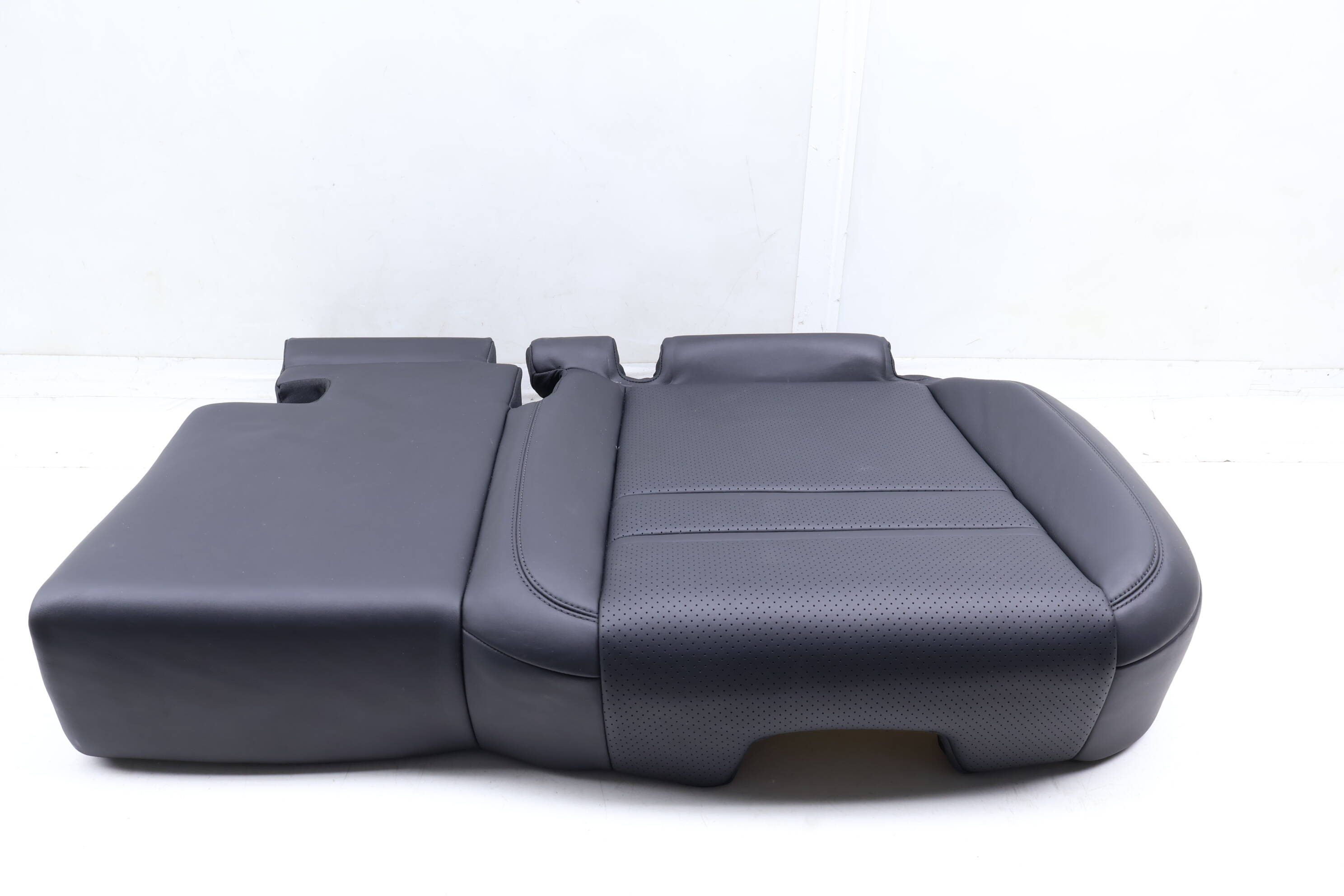 Lower Seat Bottom Cushion (Leather) 9Y0885405BT