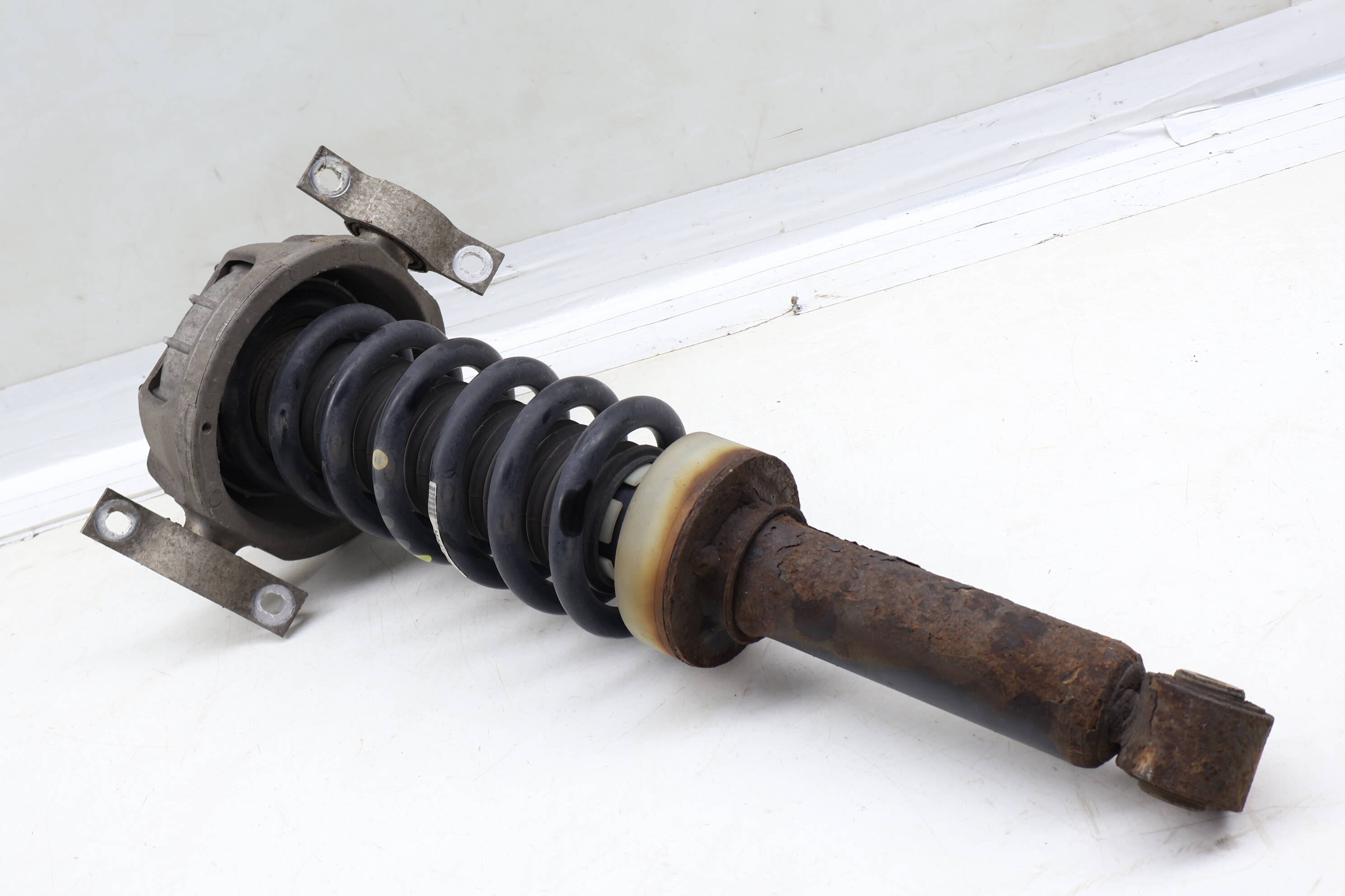 Strut / Spring Assembly 7L8513029K