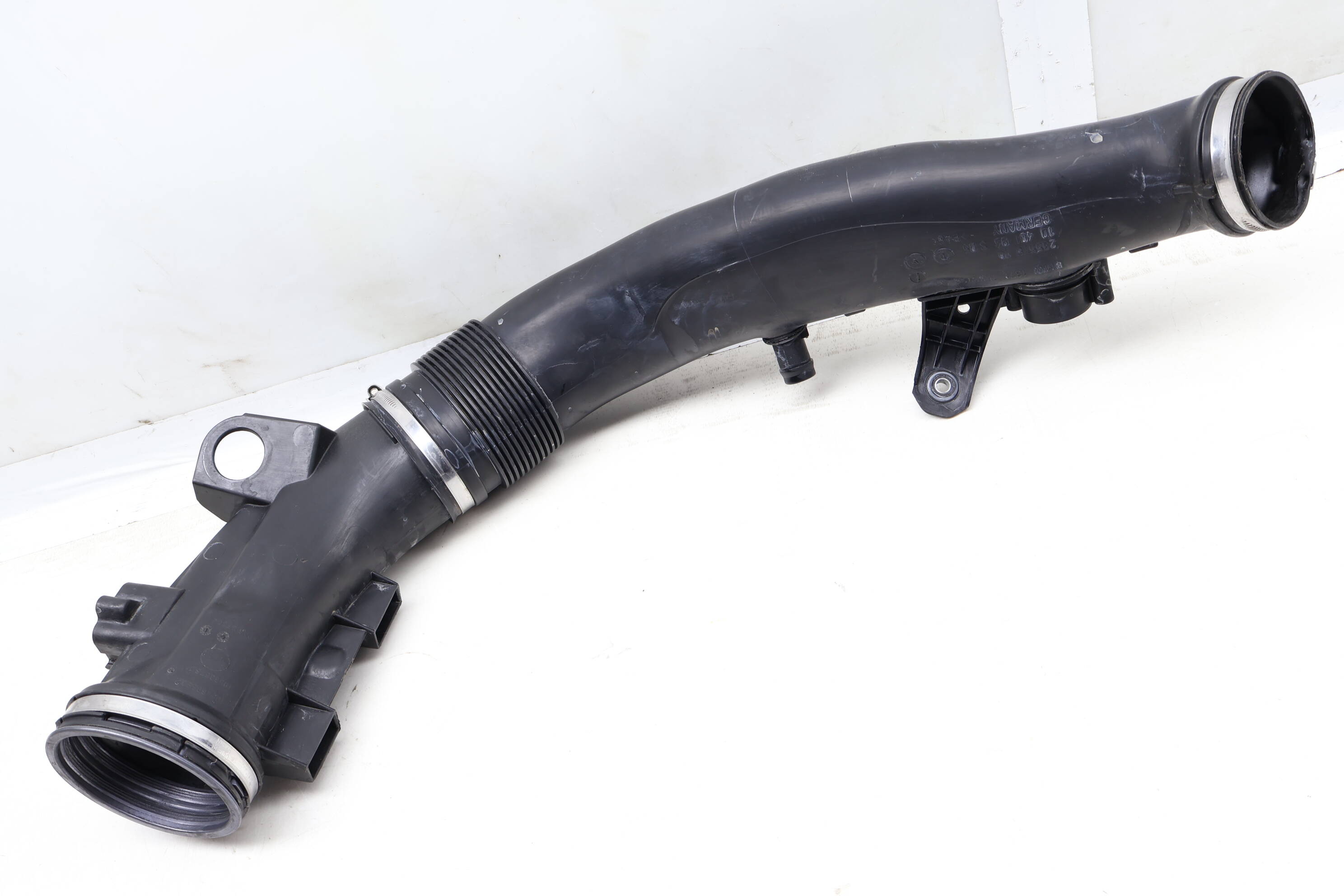 パティーク BMW Air Intake Duct / Tube 13717583726