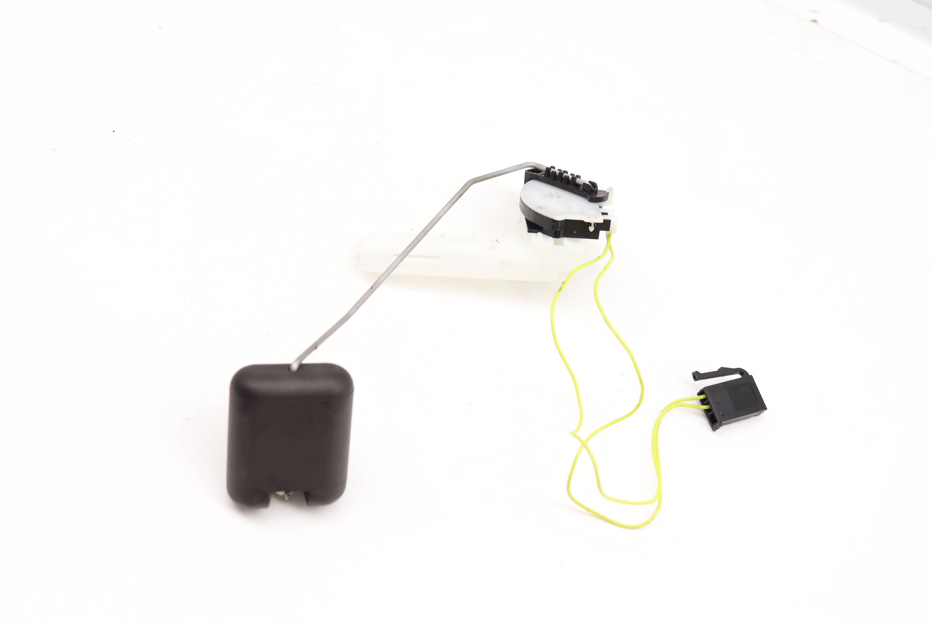 新品 正規品!!  / Sensor Level Gauge Fuel Audi Sending 4K0919047 Unit コスプレ衣装