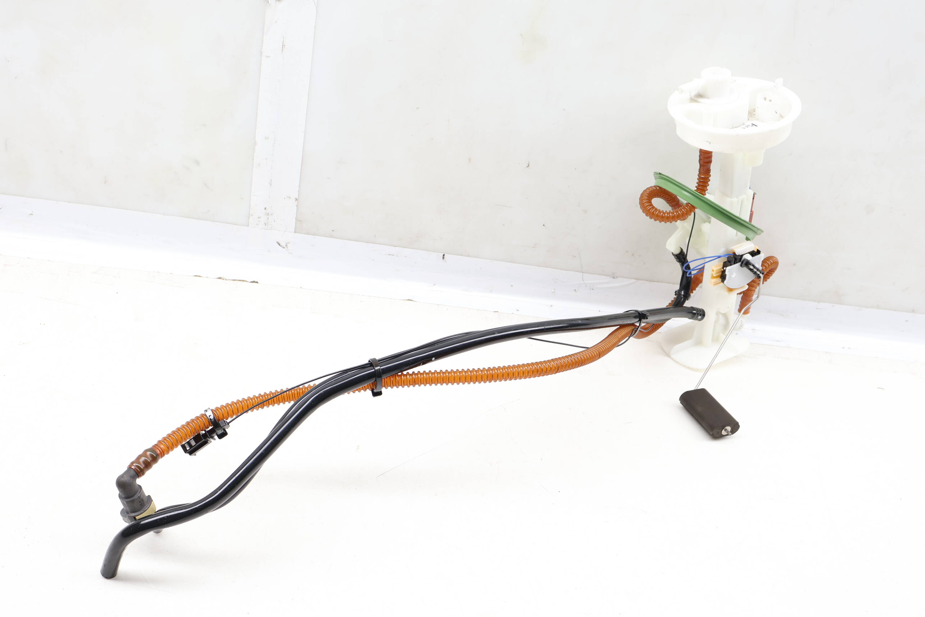 Fuel&#x20;Gauge&#x20;Level&#x20;Sensor&#x20;&#x2F;&#x20;Sending&#x20;Unit&#x20;16117366123