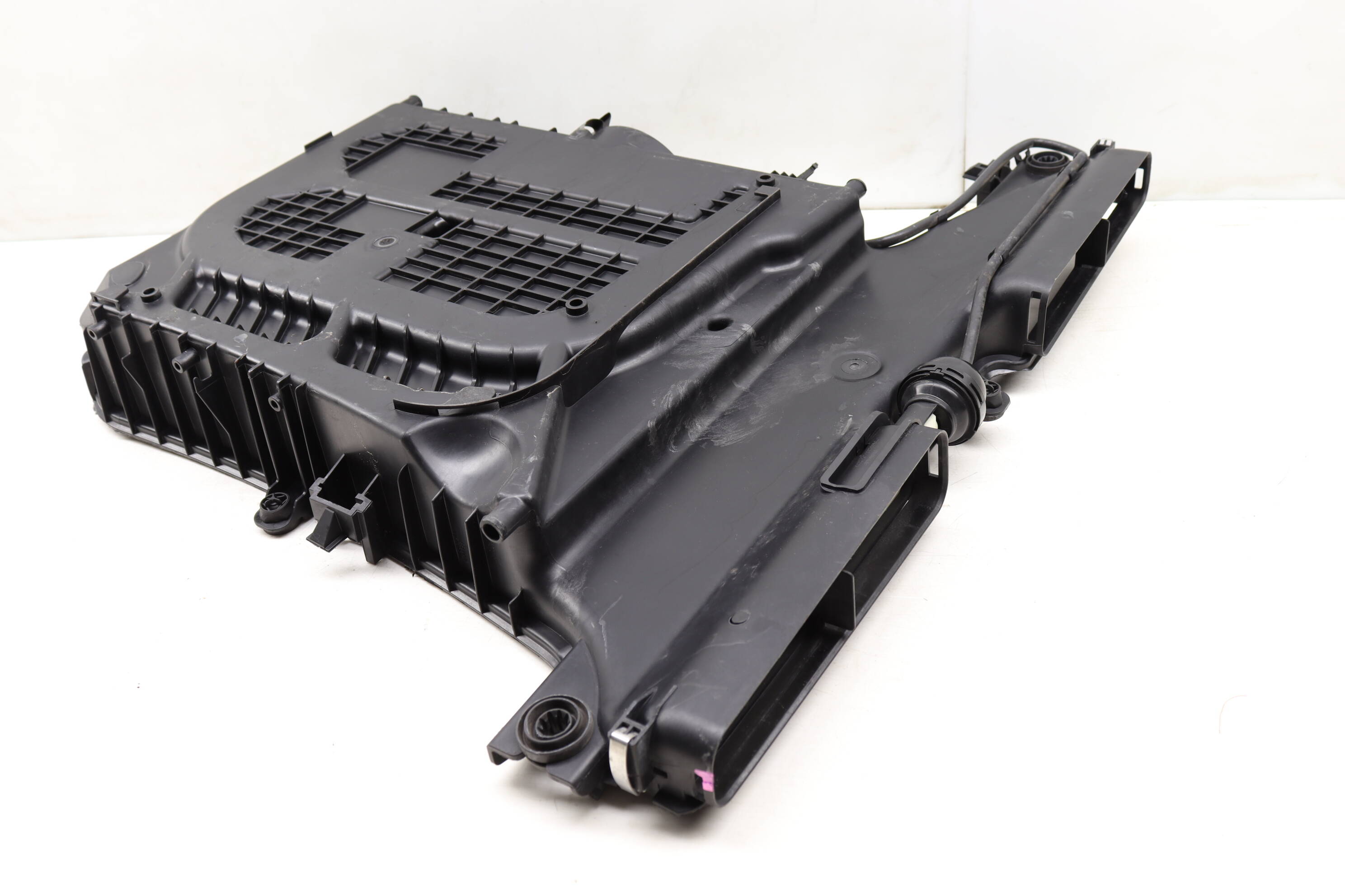 Engine Air Filter Box (Lower Half) 4M0133837A