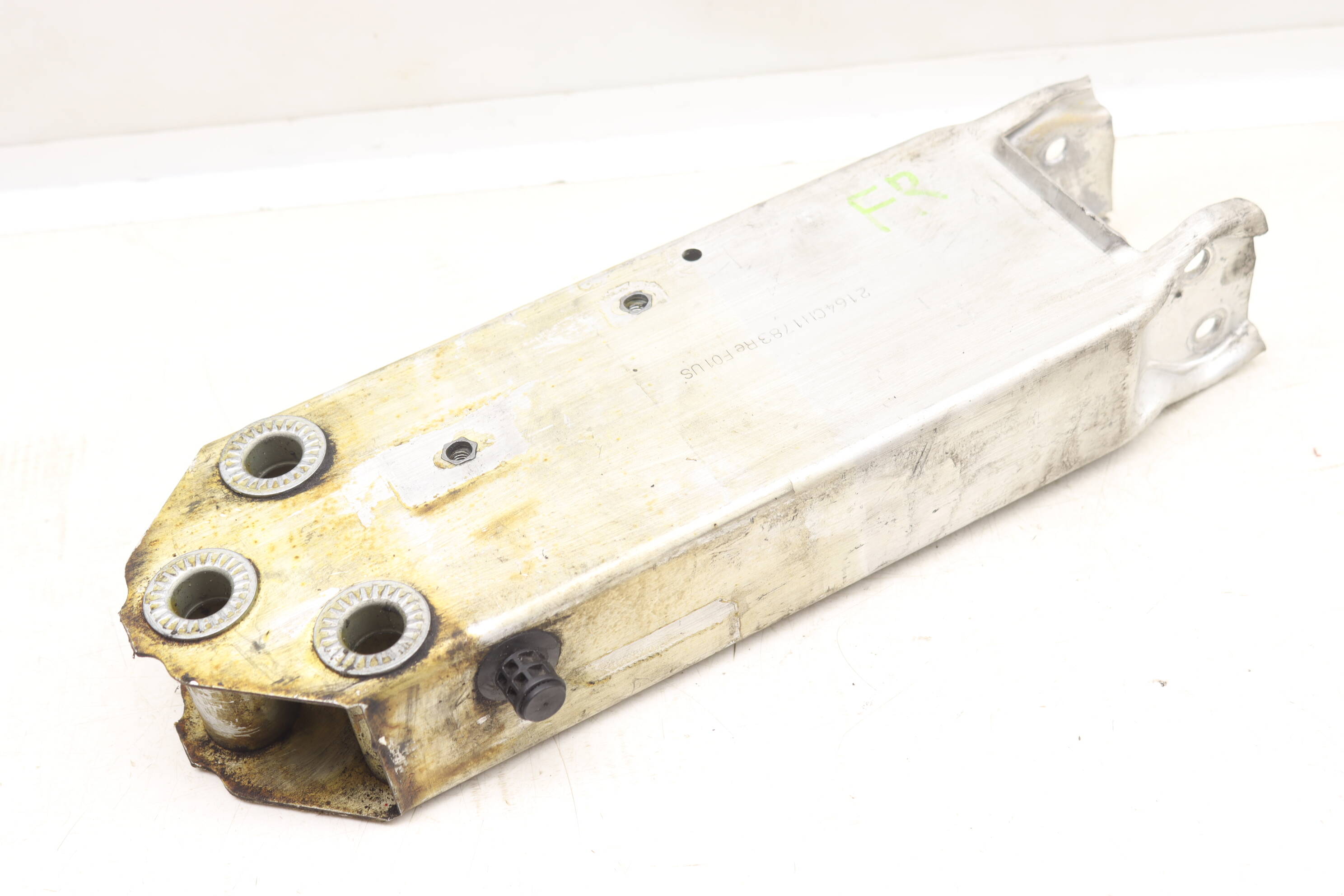 Bumper Reinforcement Bar / Bracket