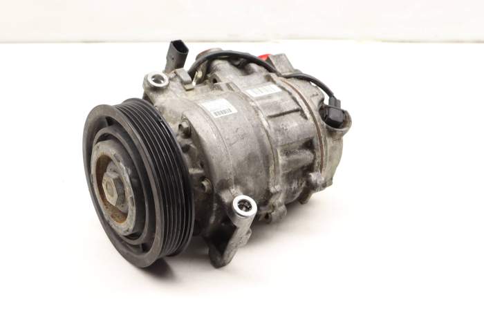 Ac Compressor 4G0260805A main product photo