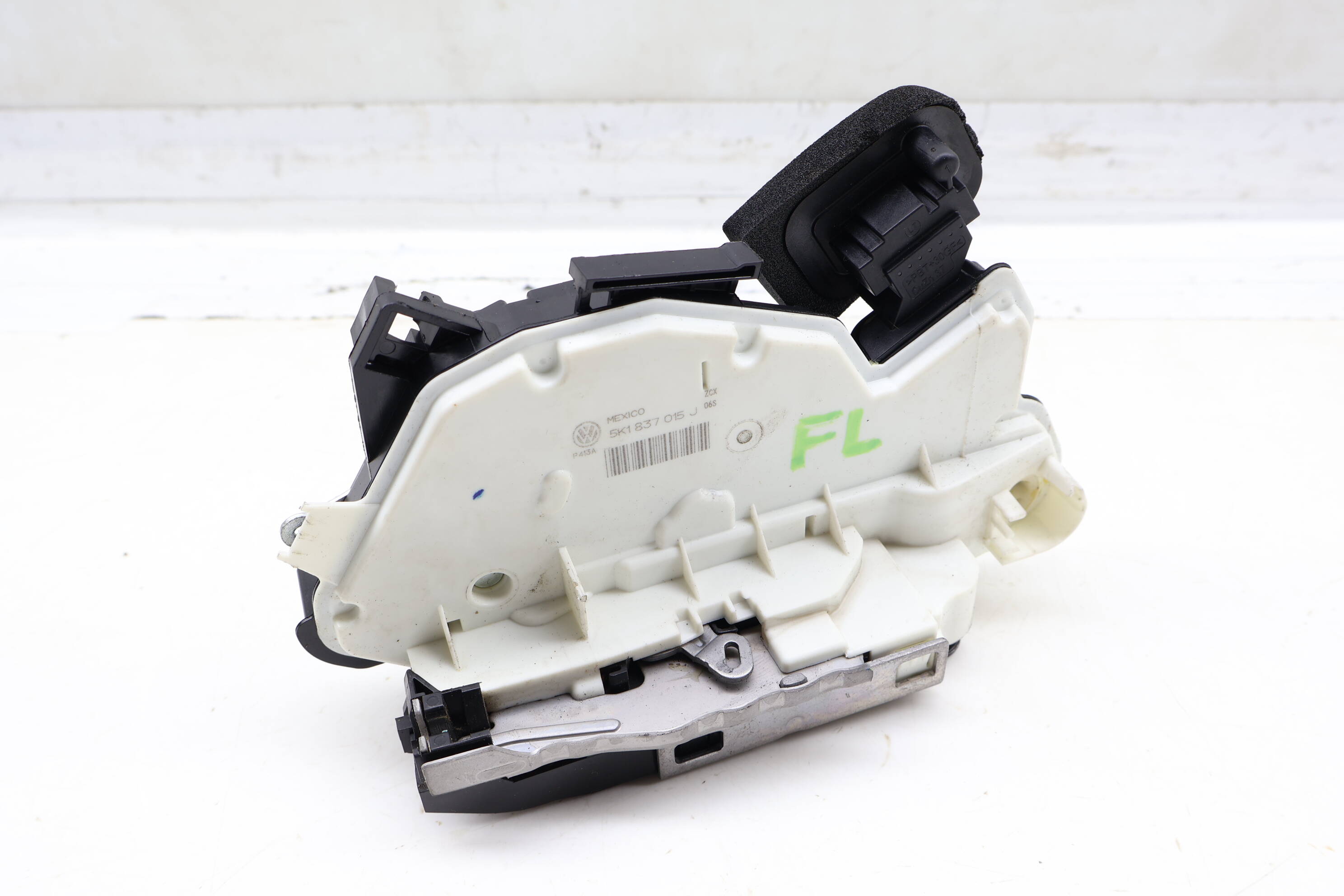 Door Latch / Lock Actuator 5K1837015J