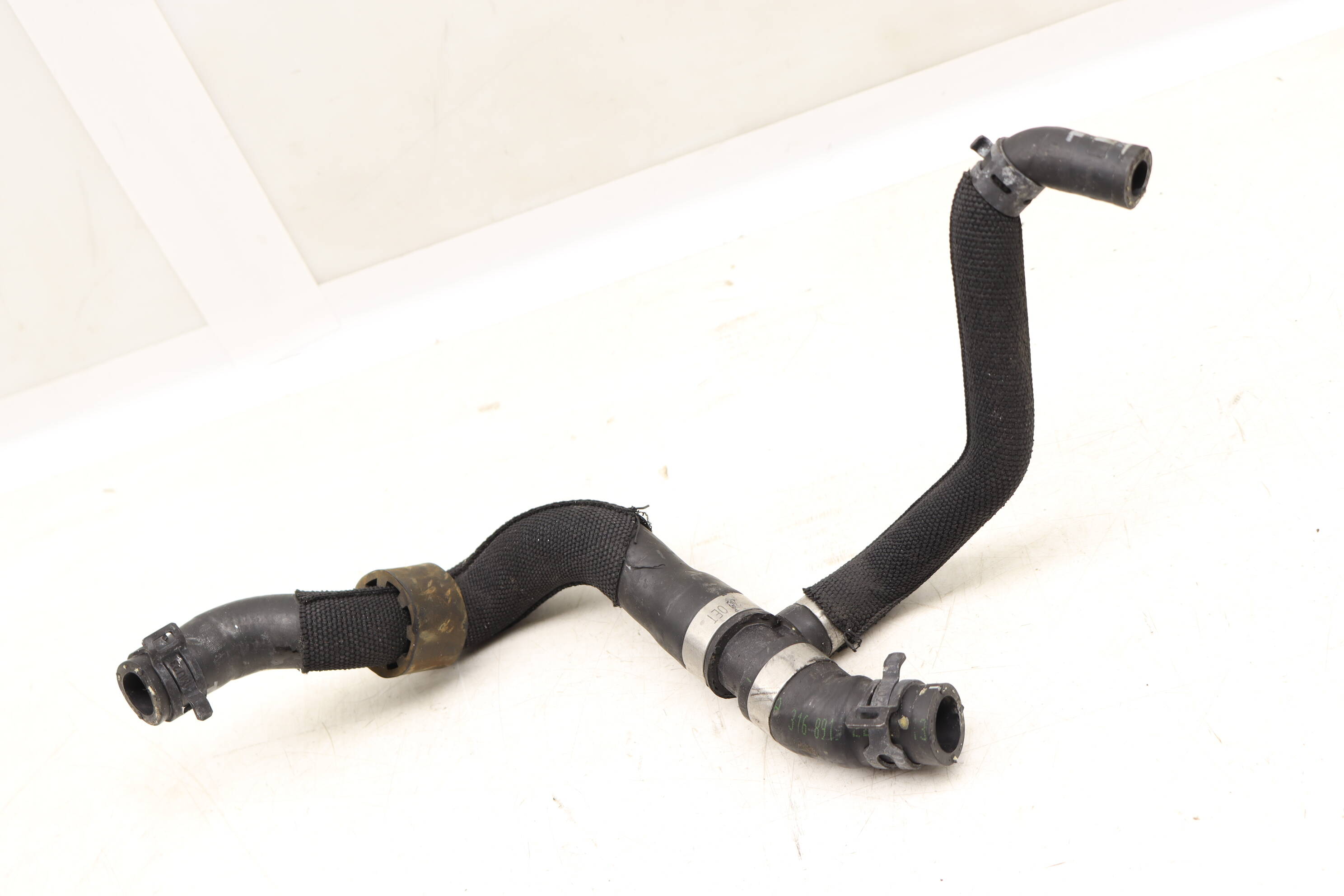 Audi Coolant Reservoir Hose / Line (S7, S6) 4G0122109M