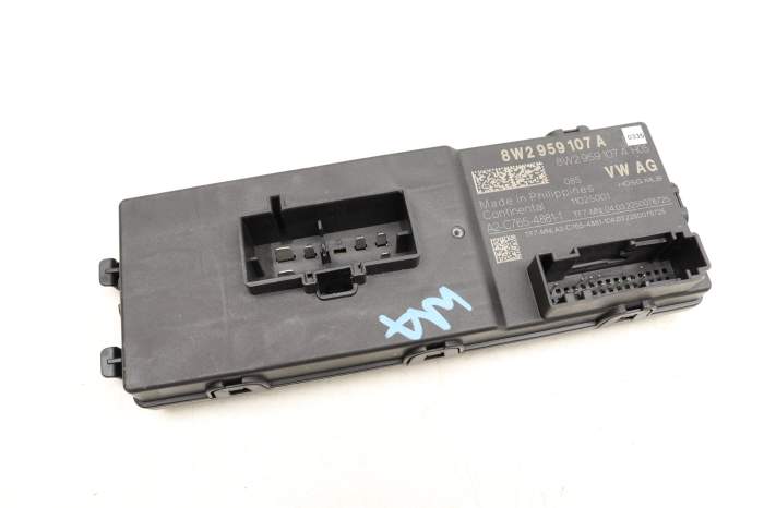 Audi Liftgate / Trunk Control Module 8W2959107A