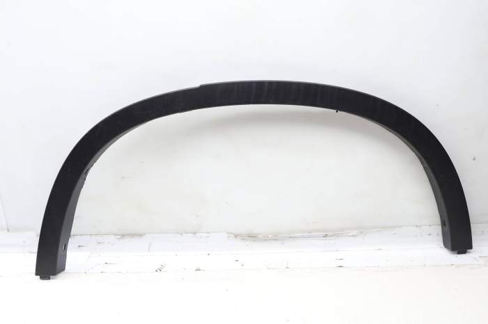 Fender Flare / Wheel Arch Trim 51772990171 main product photo