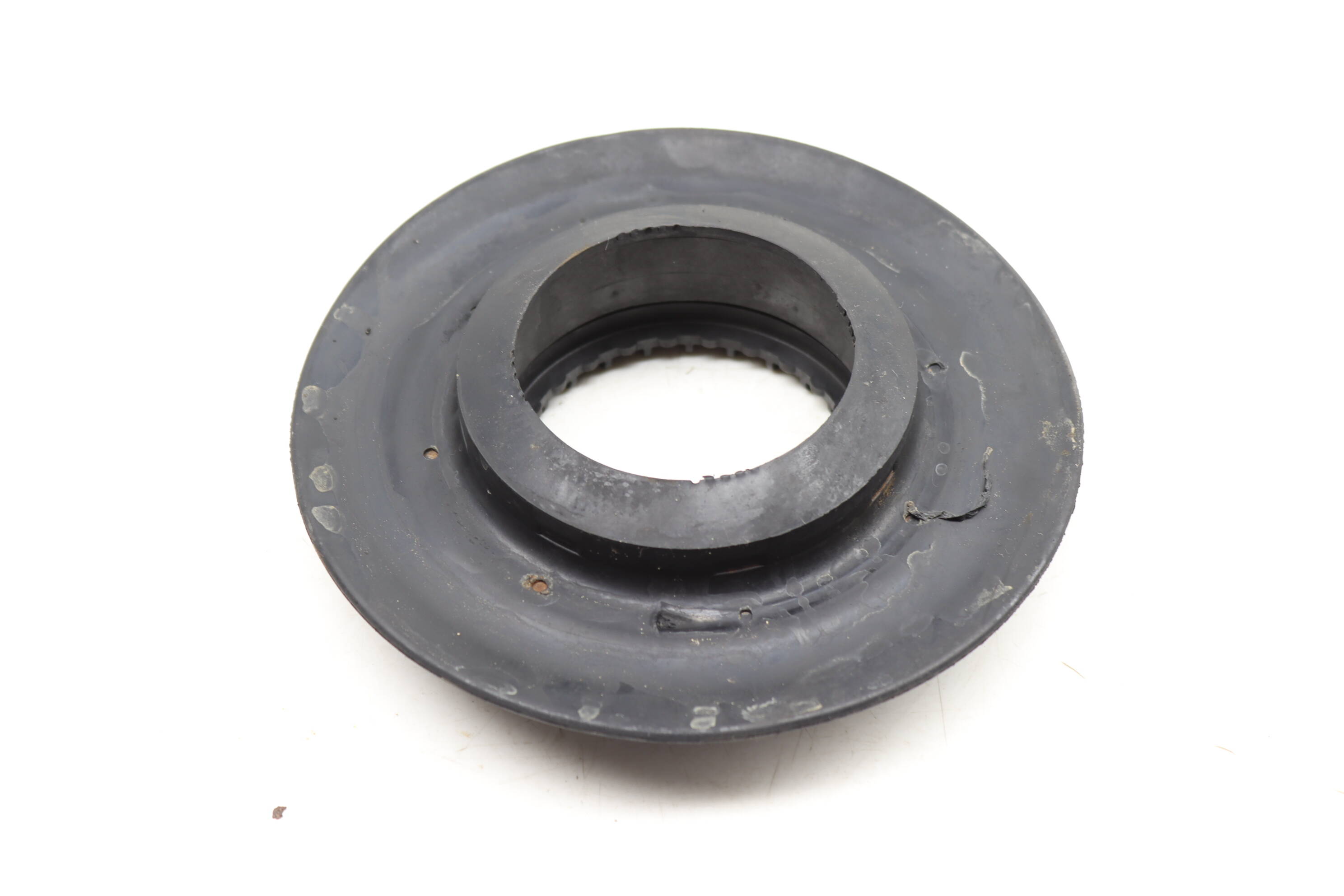 Coil Spring Mount / Shim / Bushing (Upper) 2043210284