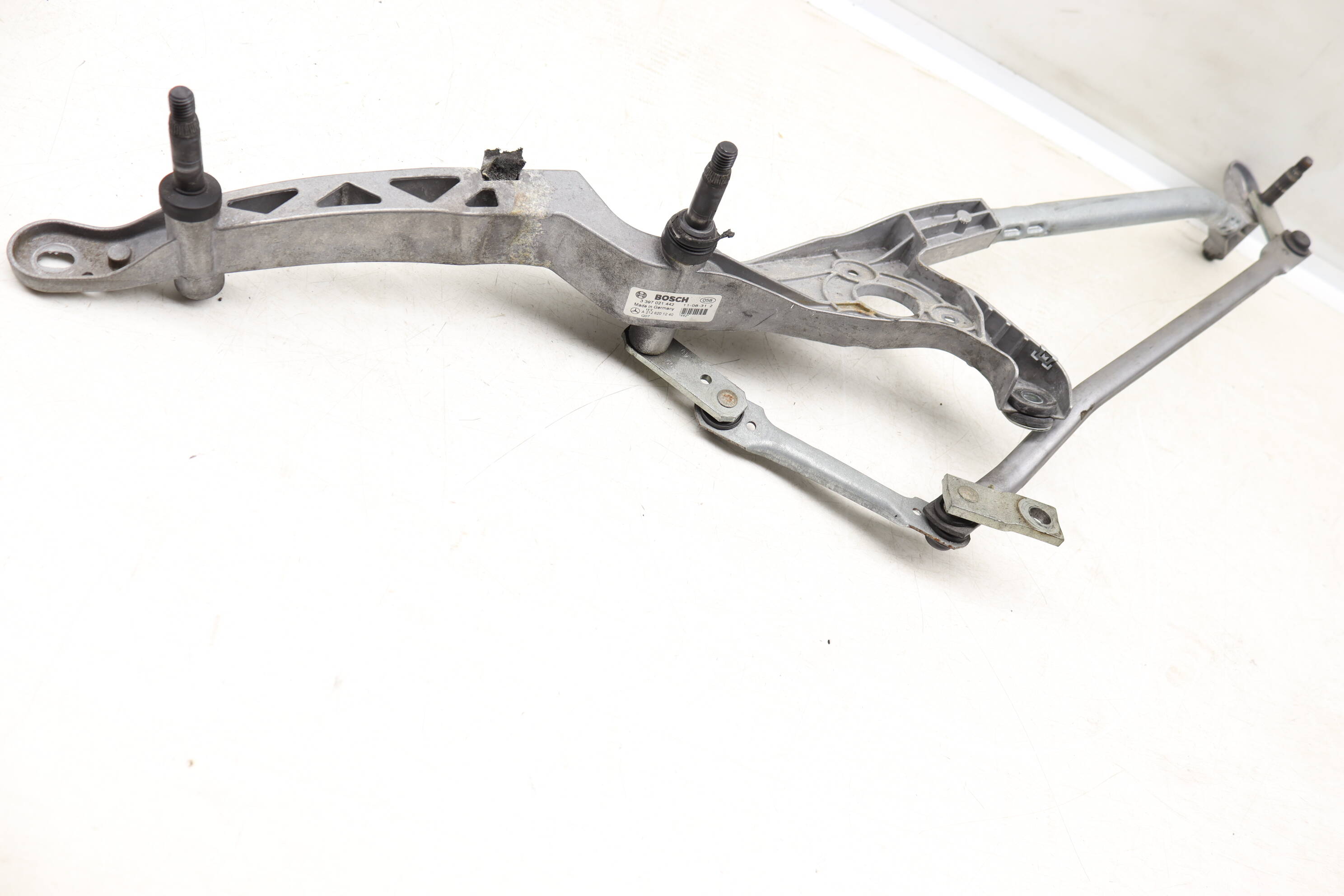 Windshield Wiper Transmission / Bracket 2128201240