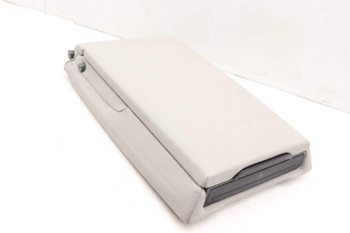 Seat Center Armrest / Cup Holder 8P0885081F main product photo
