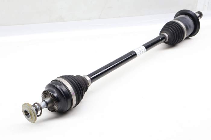 Cv Axle Shaft 33207646867 main product photo