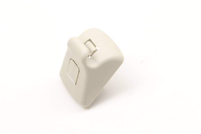 Sun Visor Clip / Bracket LR008946 main product photo