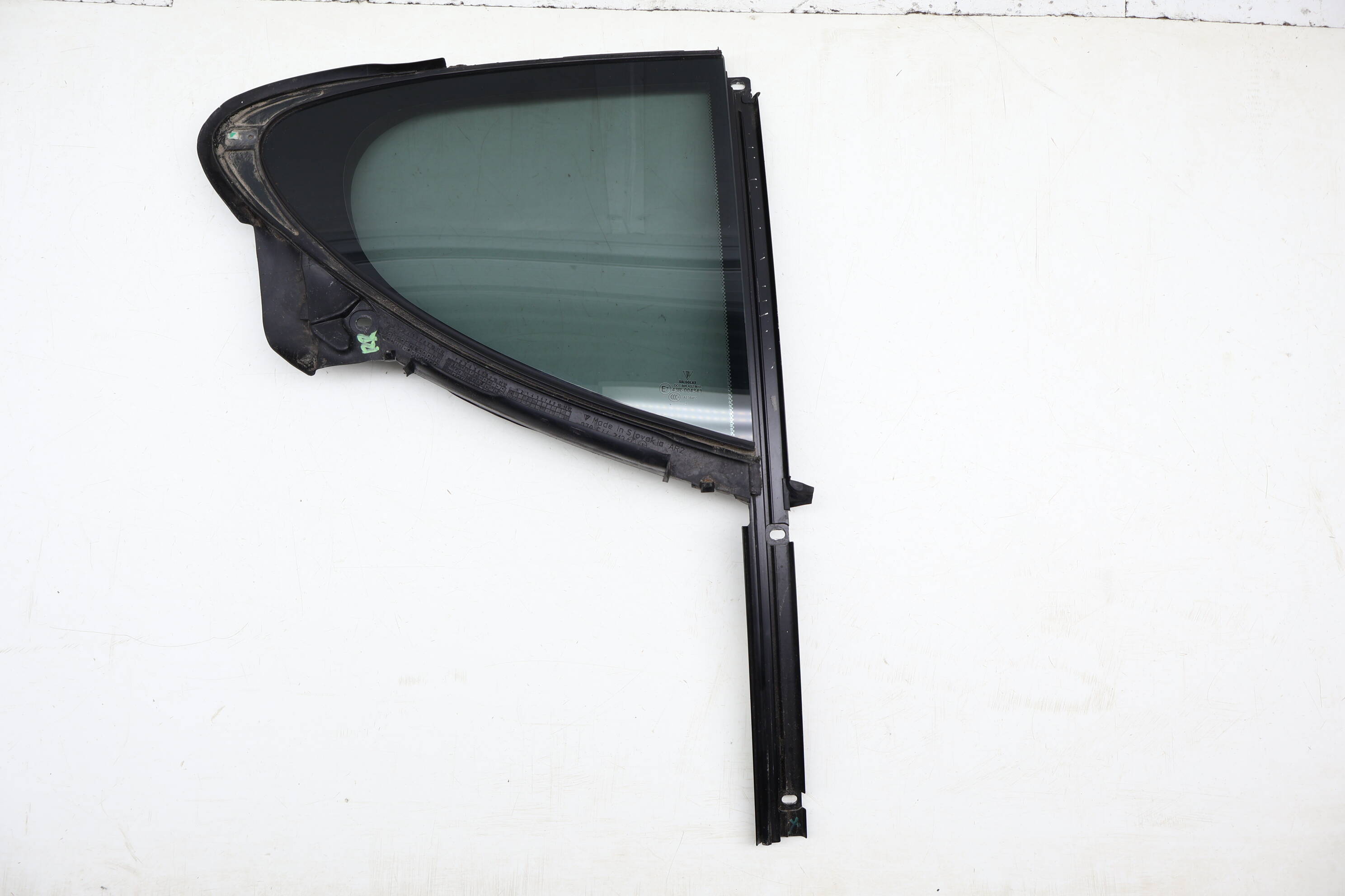 Quarter Window Glass 97054431208