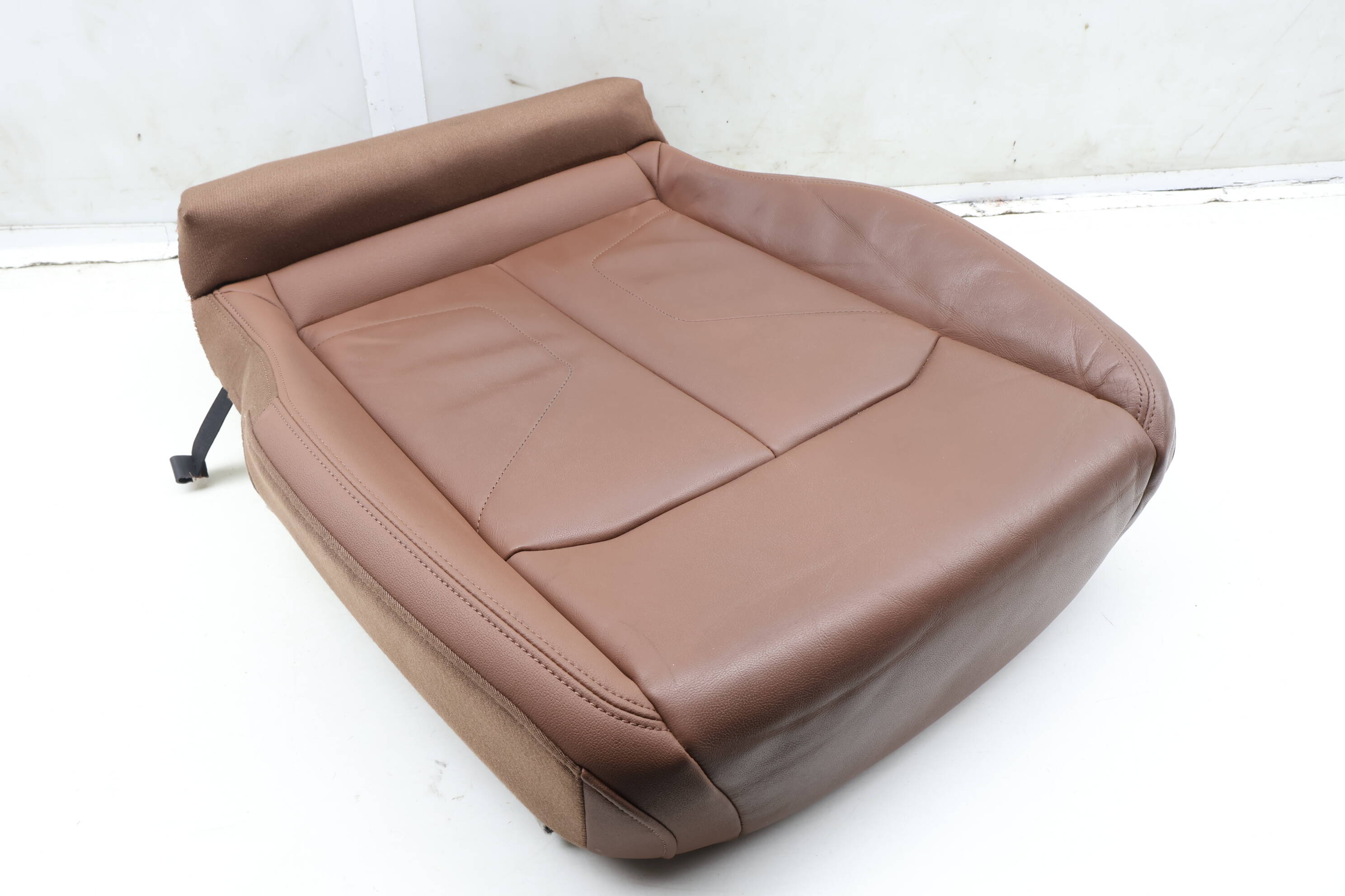 Lower&#x20;Seat&#x20;Bottom&#x20;Cushion&#x20;83A881405A