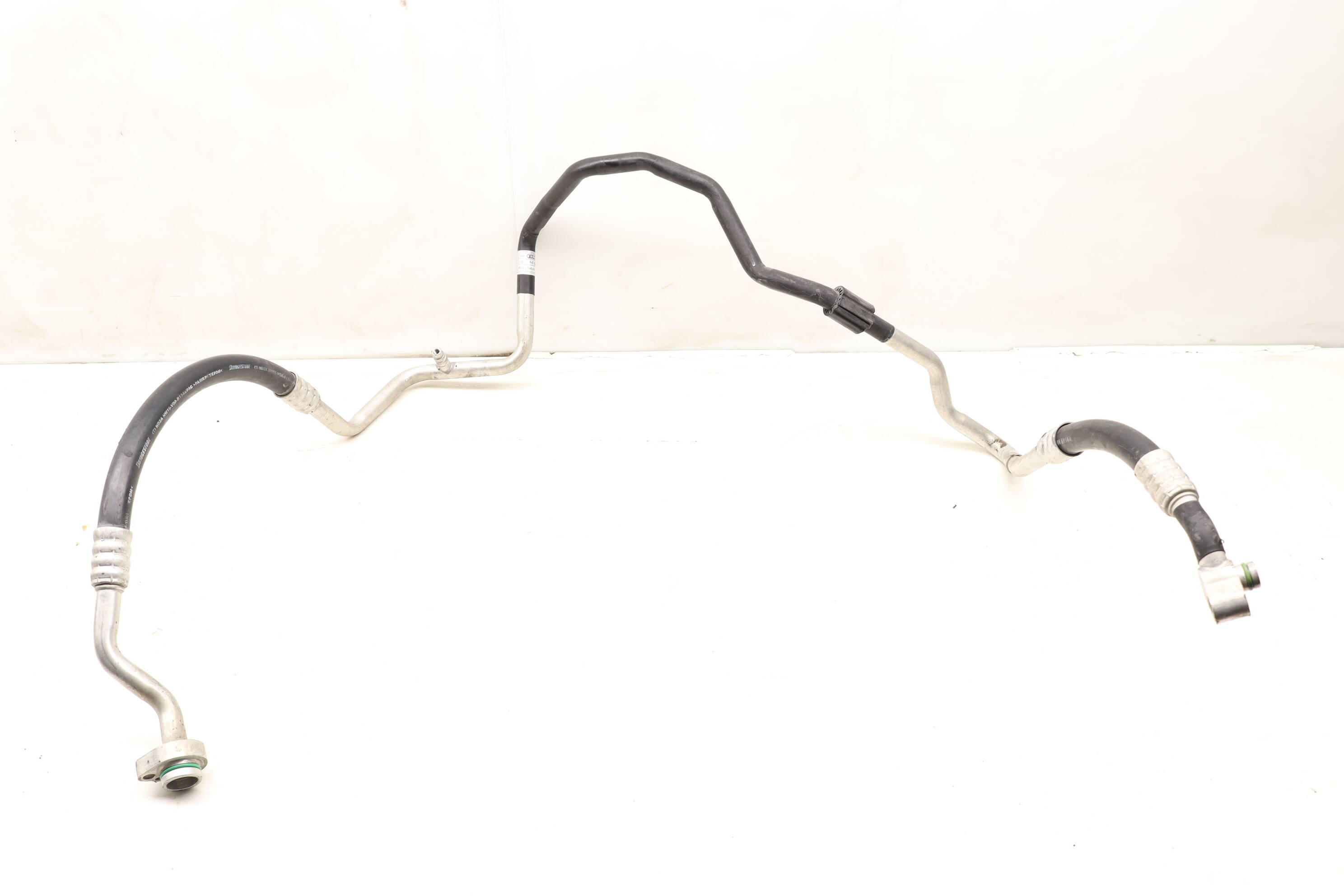 Upper Ac Hose / Line / Pipe 8J0820719F