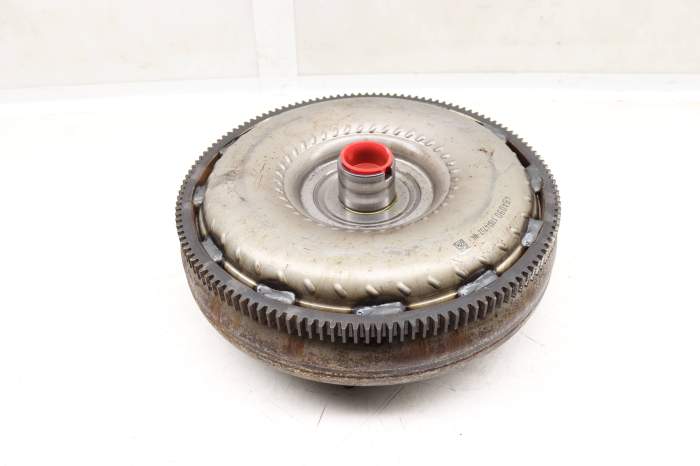 Transmission Torque Converter 09P323571E main product photo
