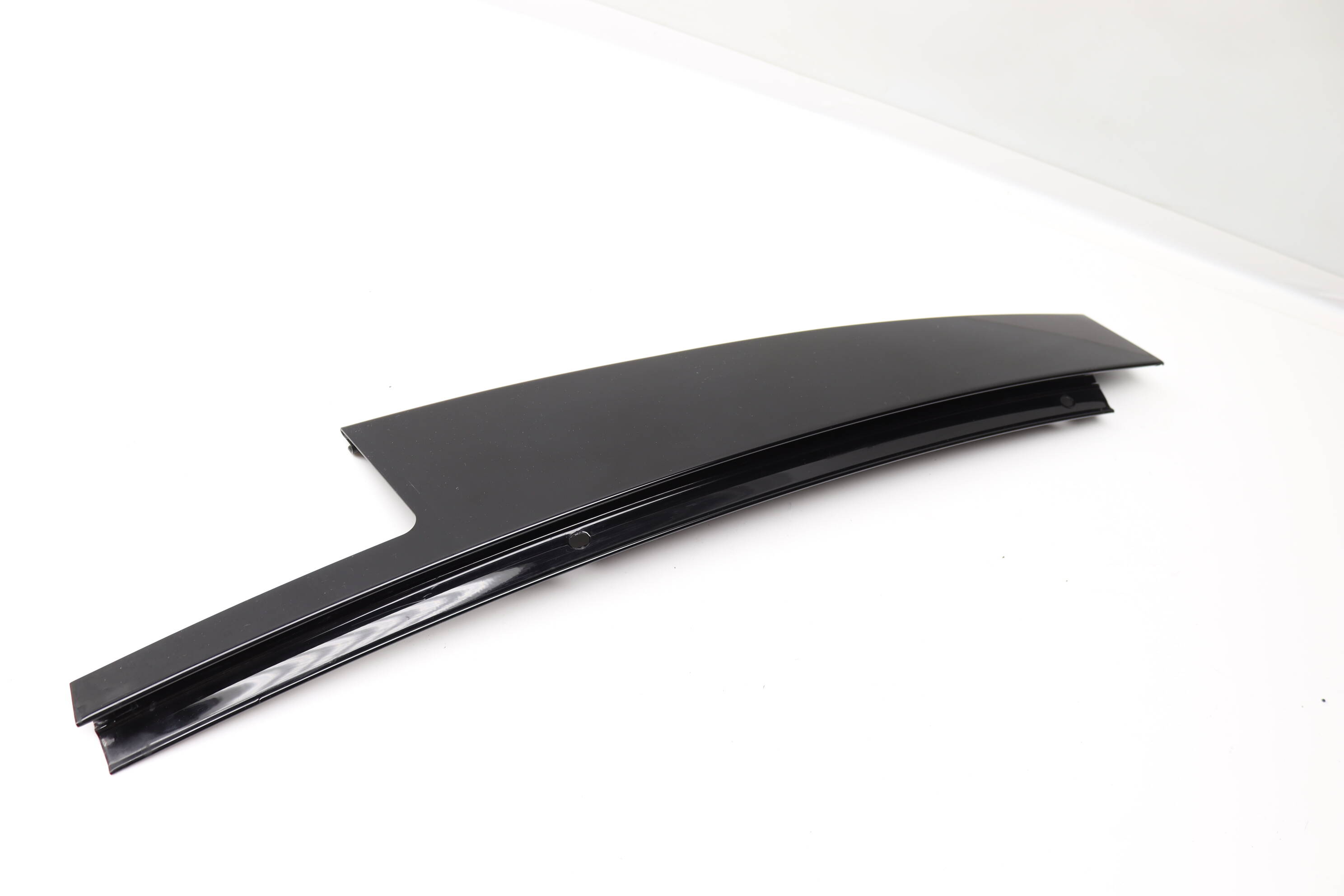 Exterior&#x20;B&#x20;Pillar&#x20;Trim&#x20;&#x2F;&#x20;Cover&#x20;51357390139