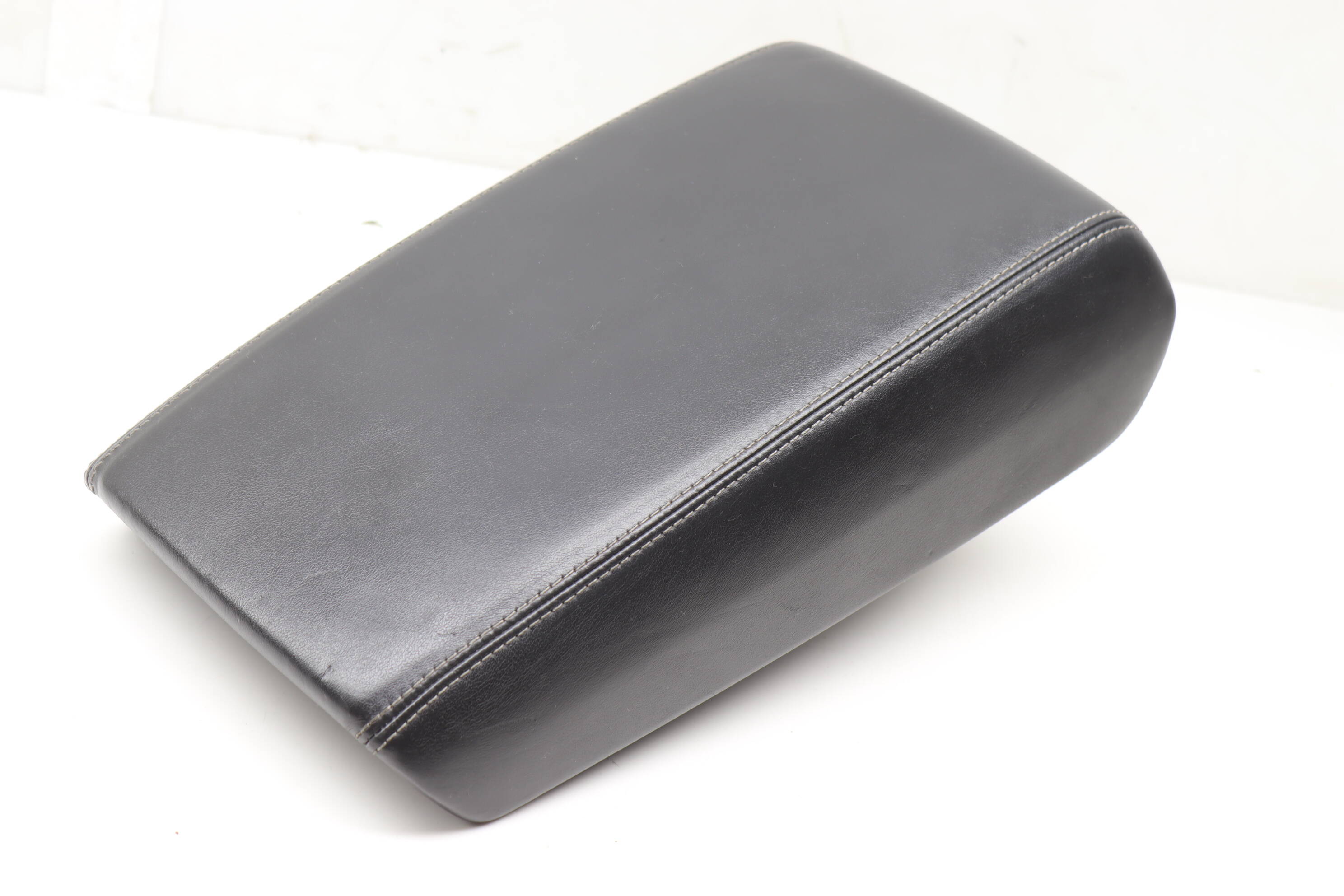 Center Armrest / Arm Rest 4G0864248B