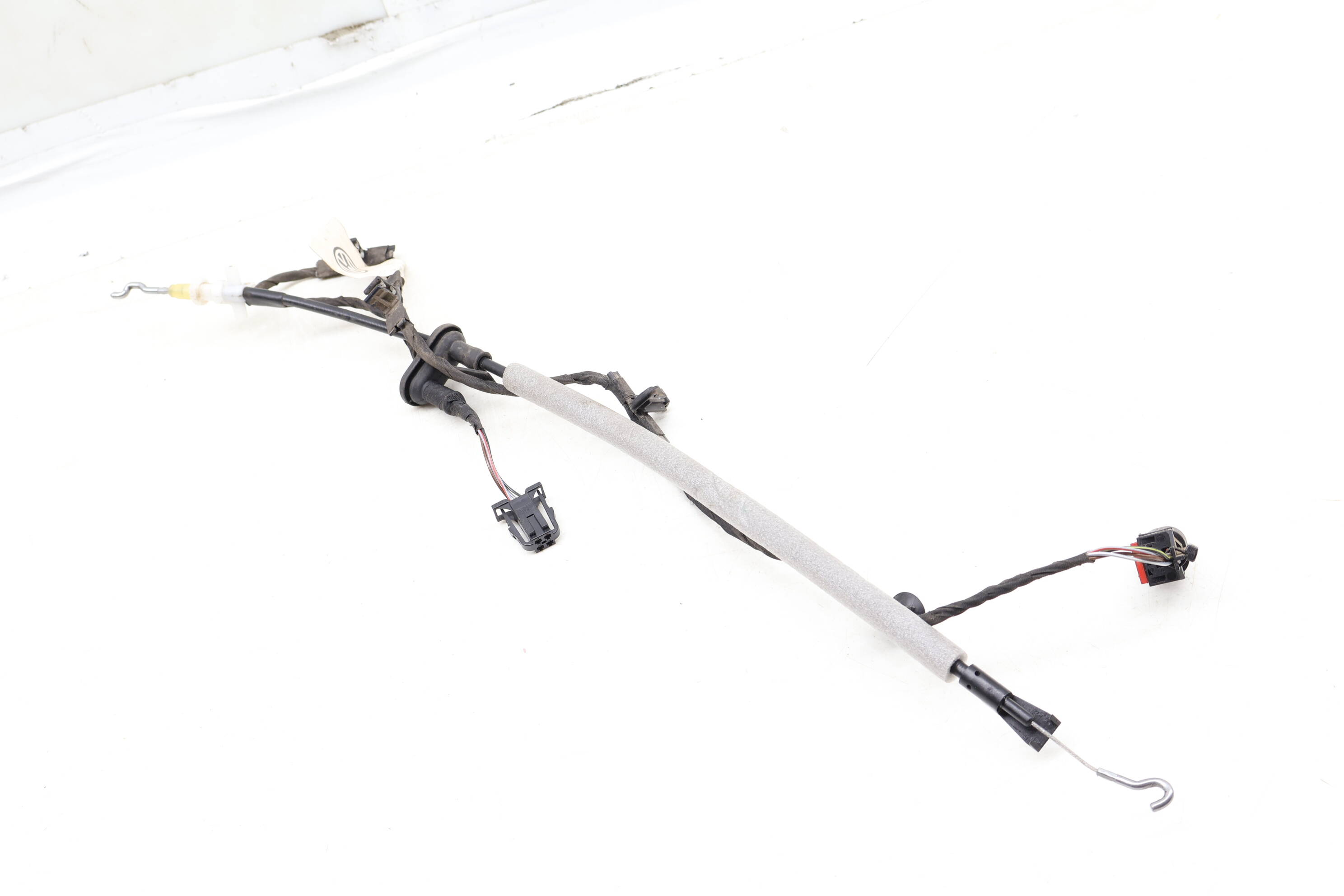 Interior Door Handle Release / Bowden Cable 561837085L