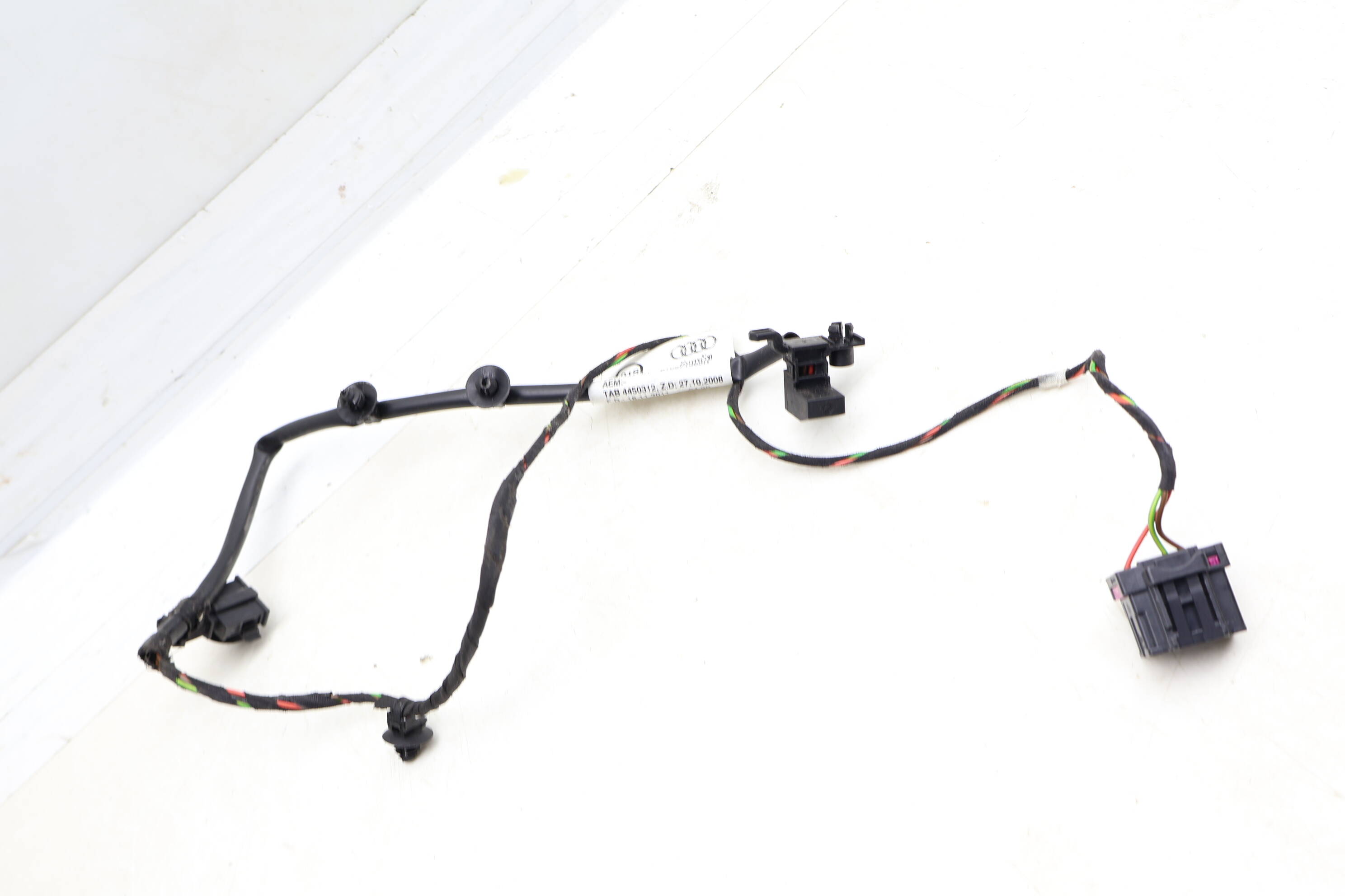 Seat Belt Receiver / Buckle Wiring Harness 8T0971365H