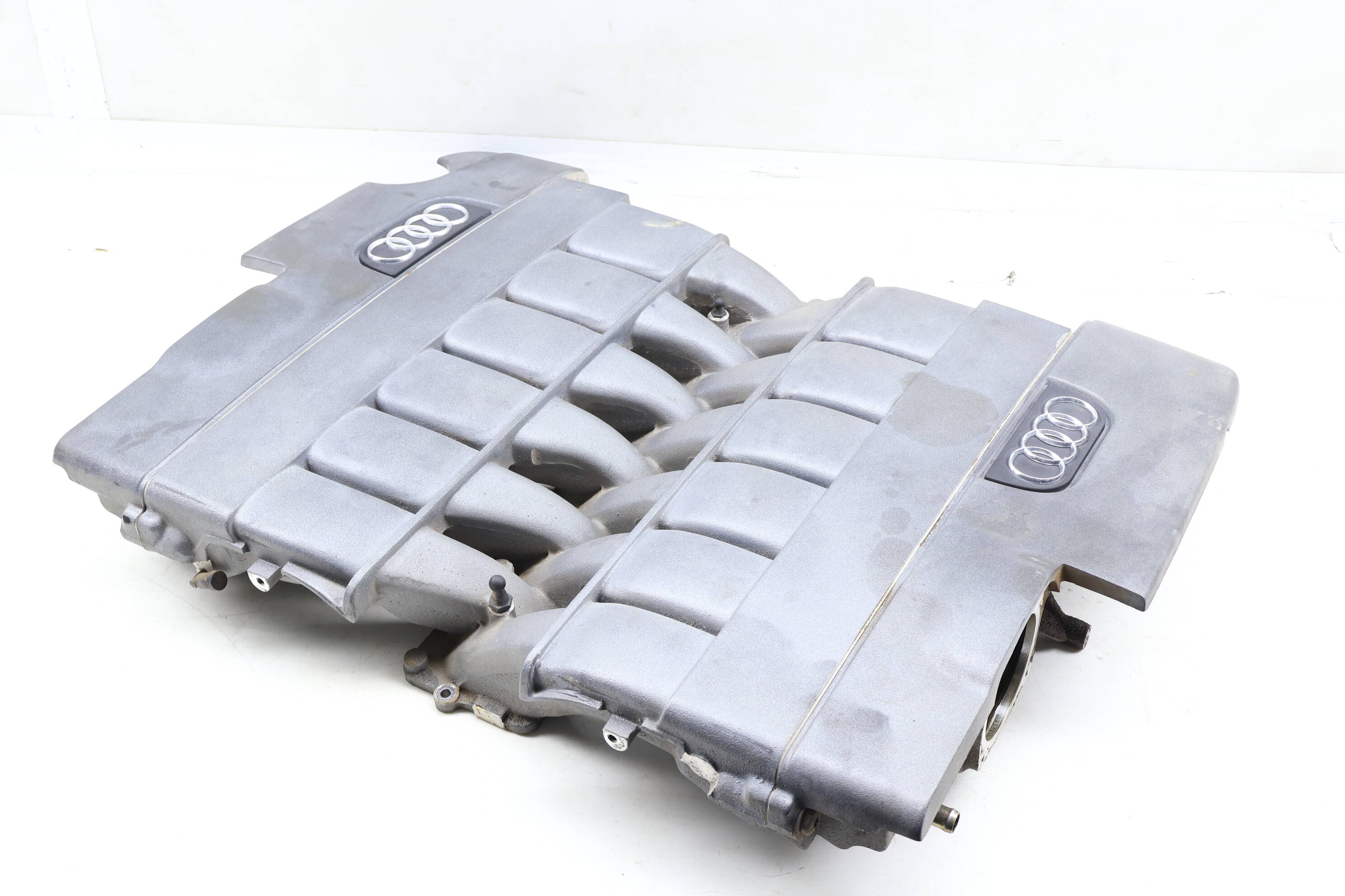 Intake Manifold 07C133221AJ