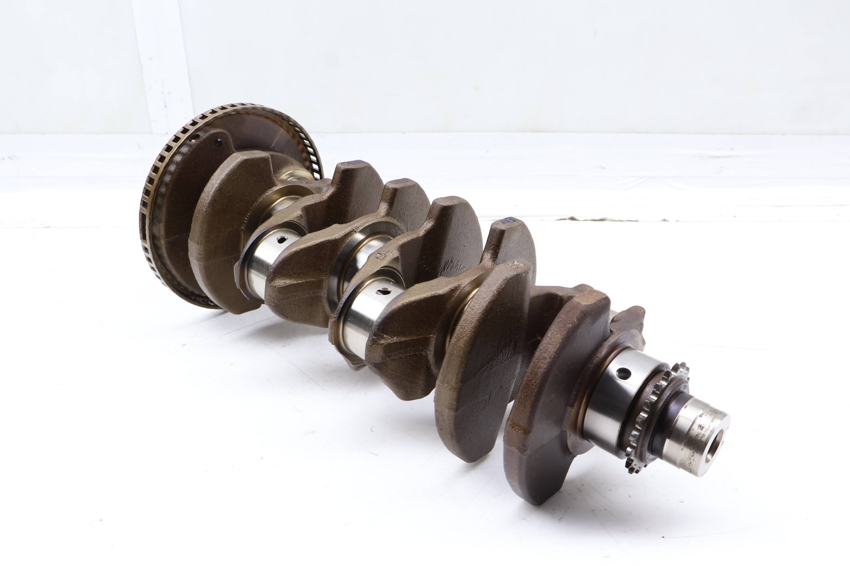 Crankshaft / Crank Shaft 06A105021