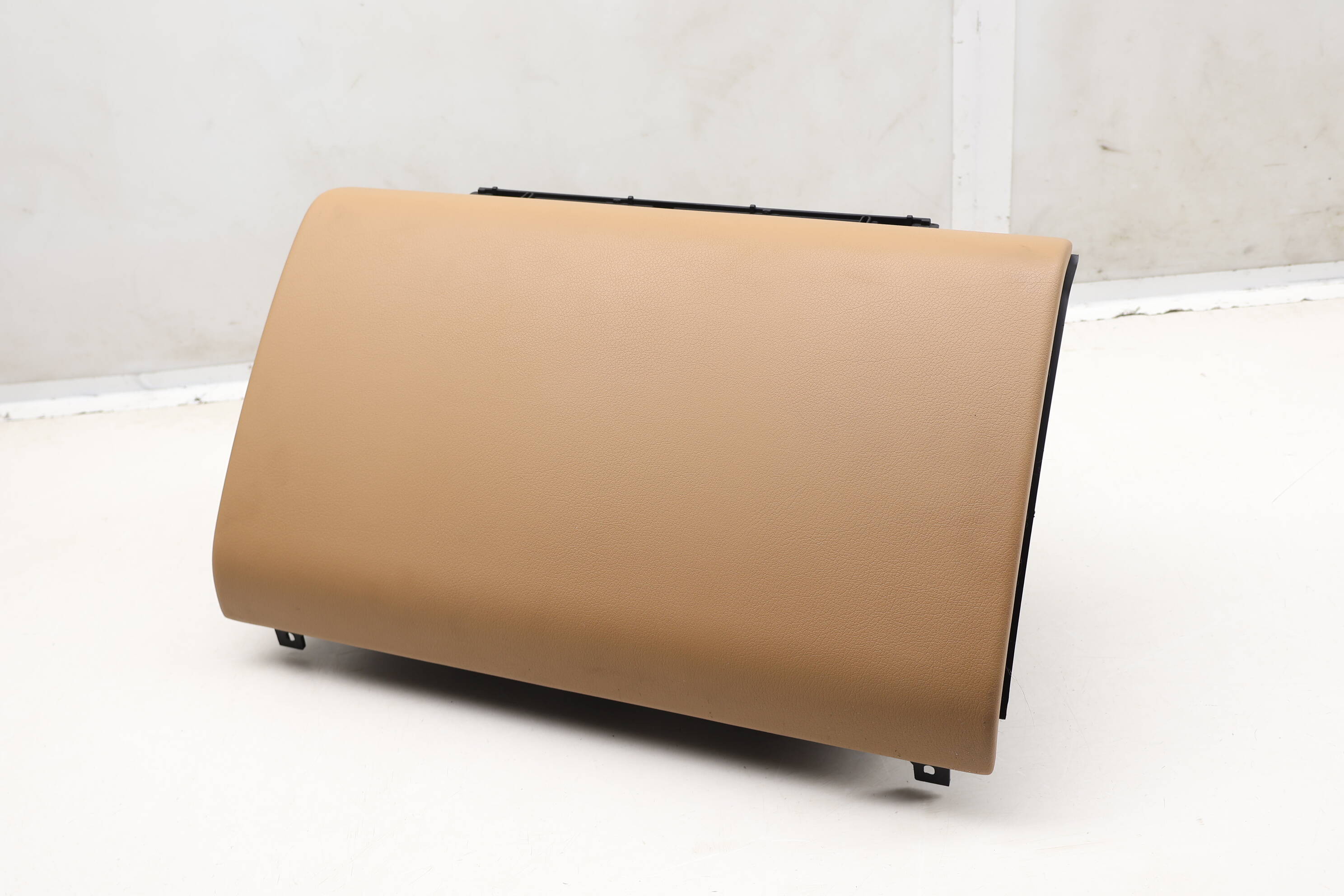 Glove Box / Compartment 7L5857121 95555211801