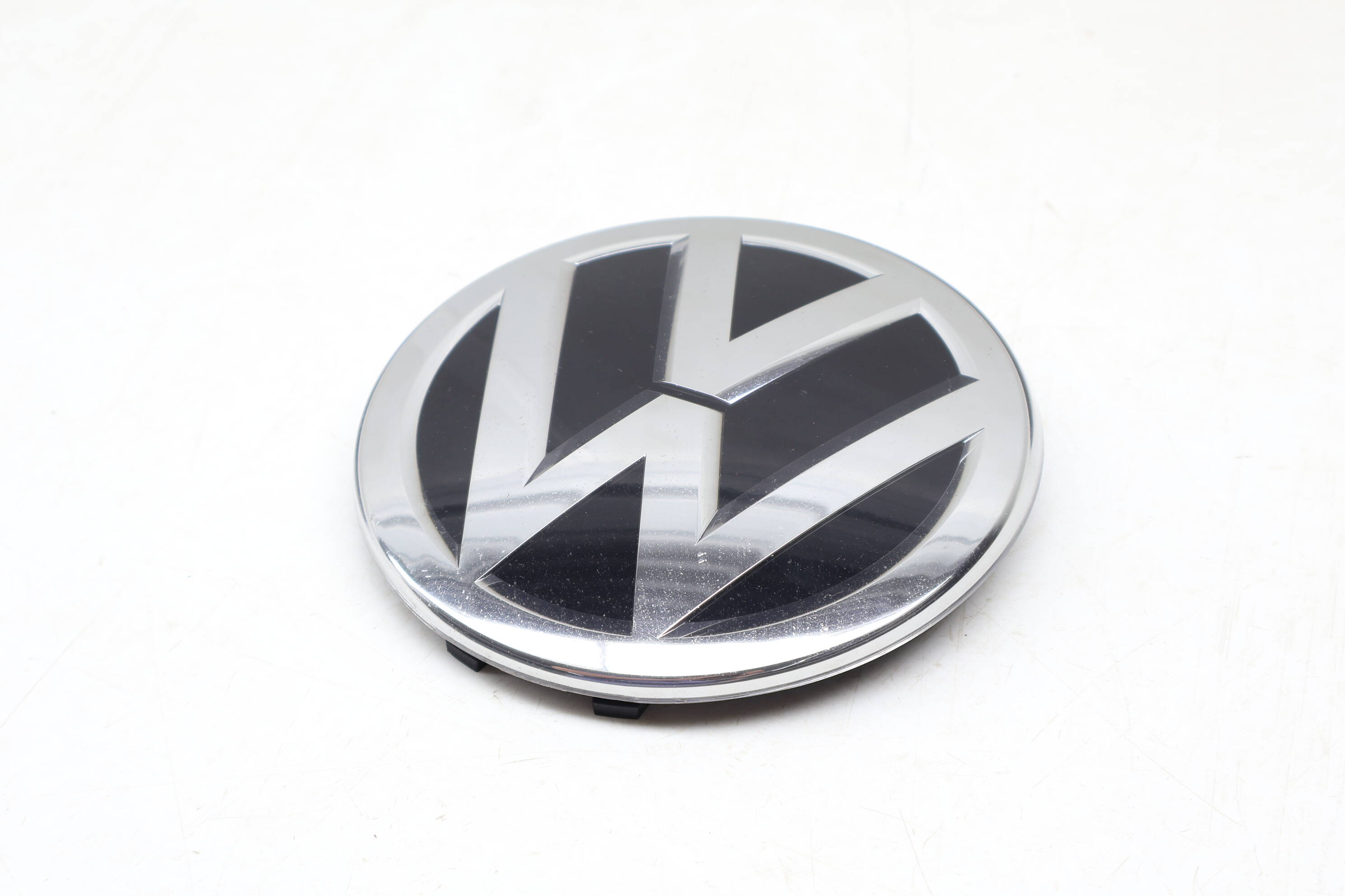 Vw Emblem / Badge 3G0853601A